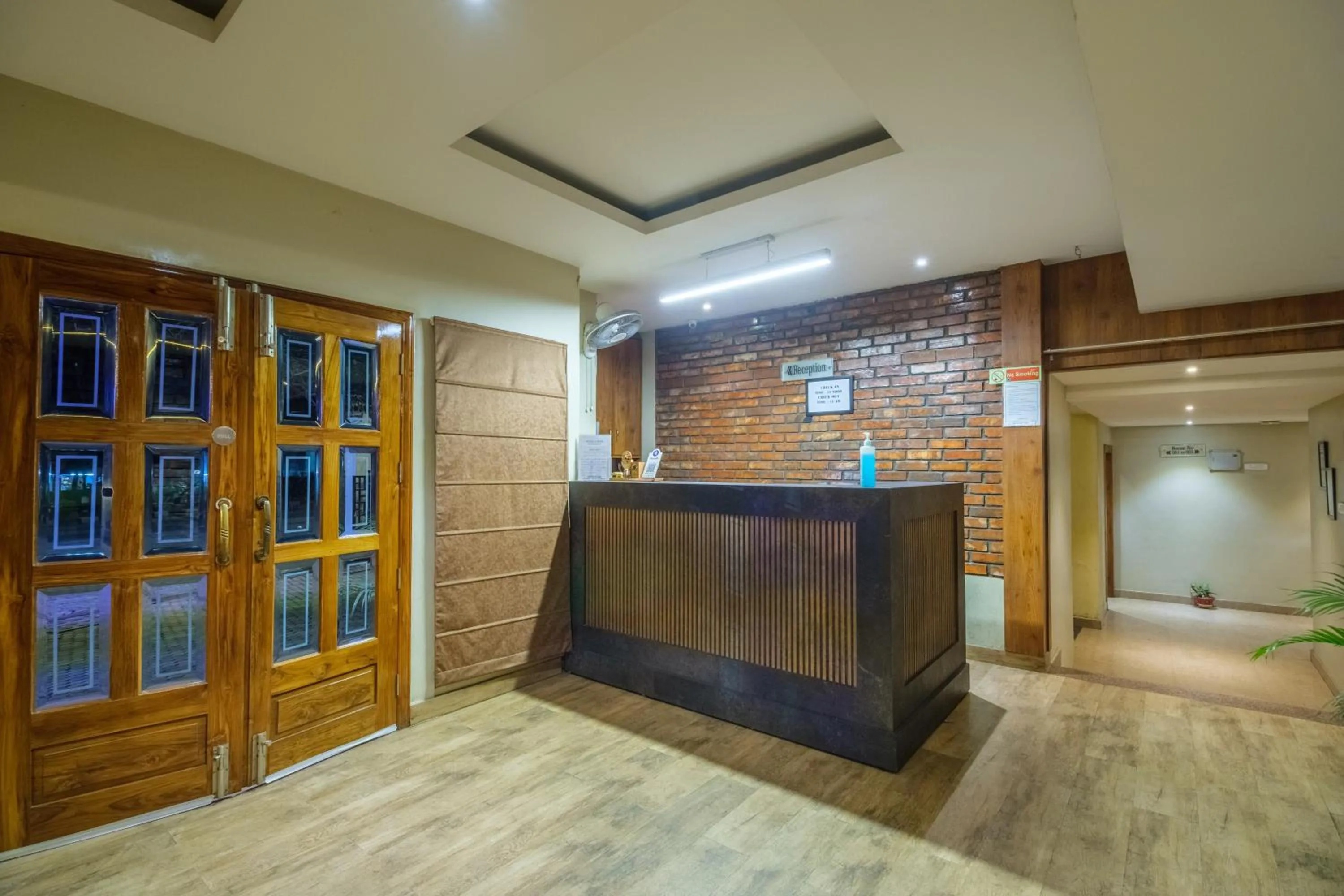 Hotel Parnil Residency
