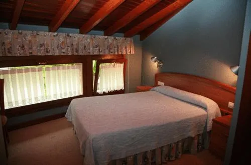 Photo of the whole room, Bed in Gran Hotel Rural Cela