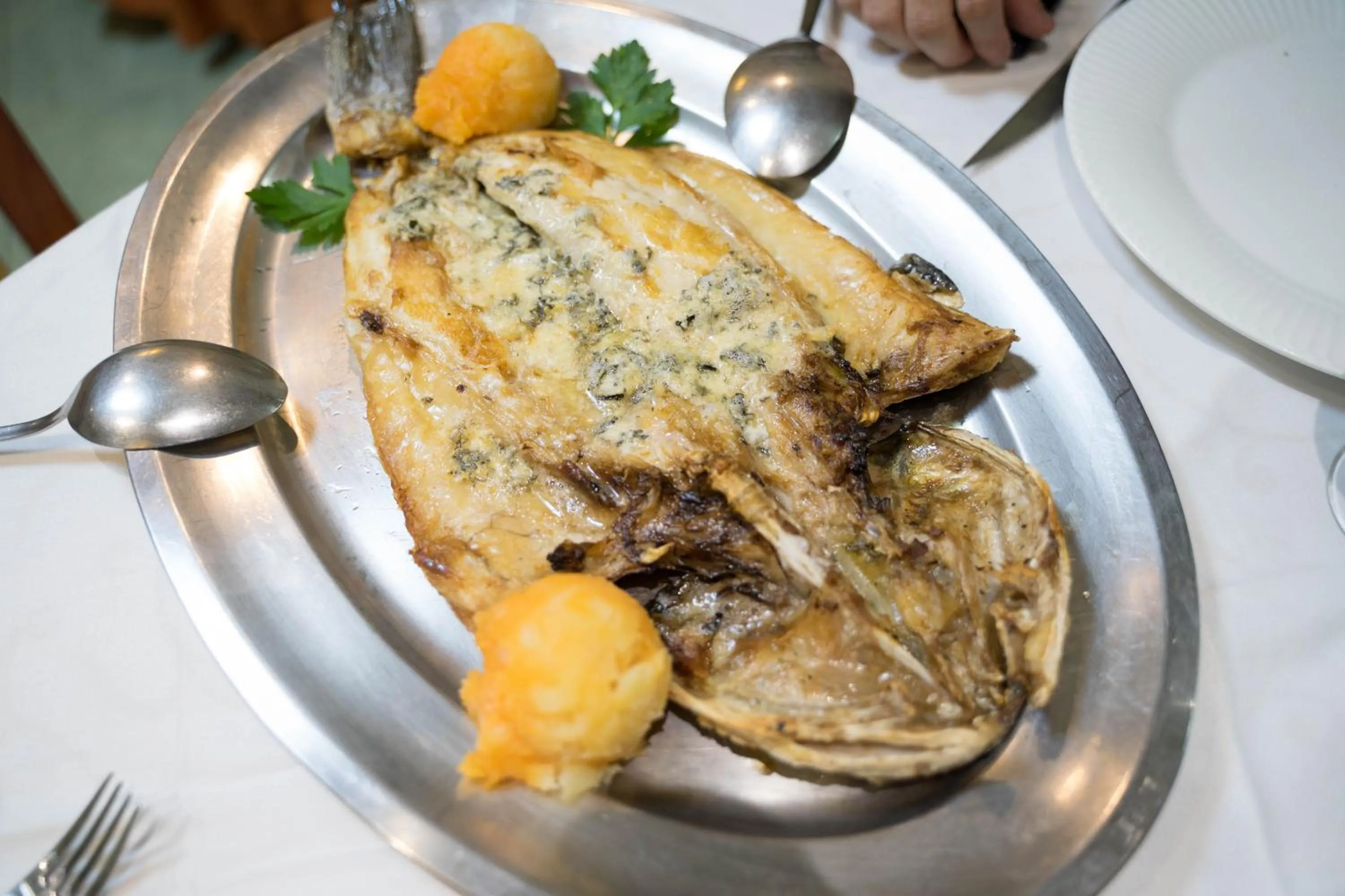 Food and drinks in Gran Hotel Rural Cela