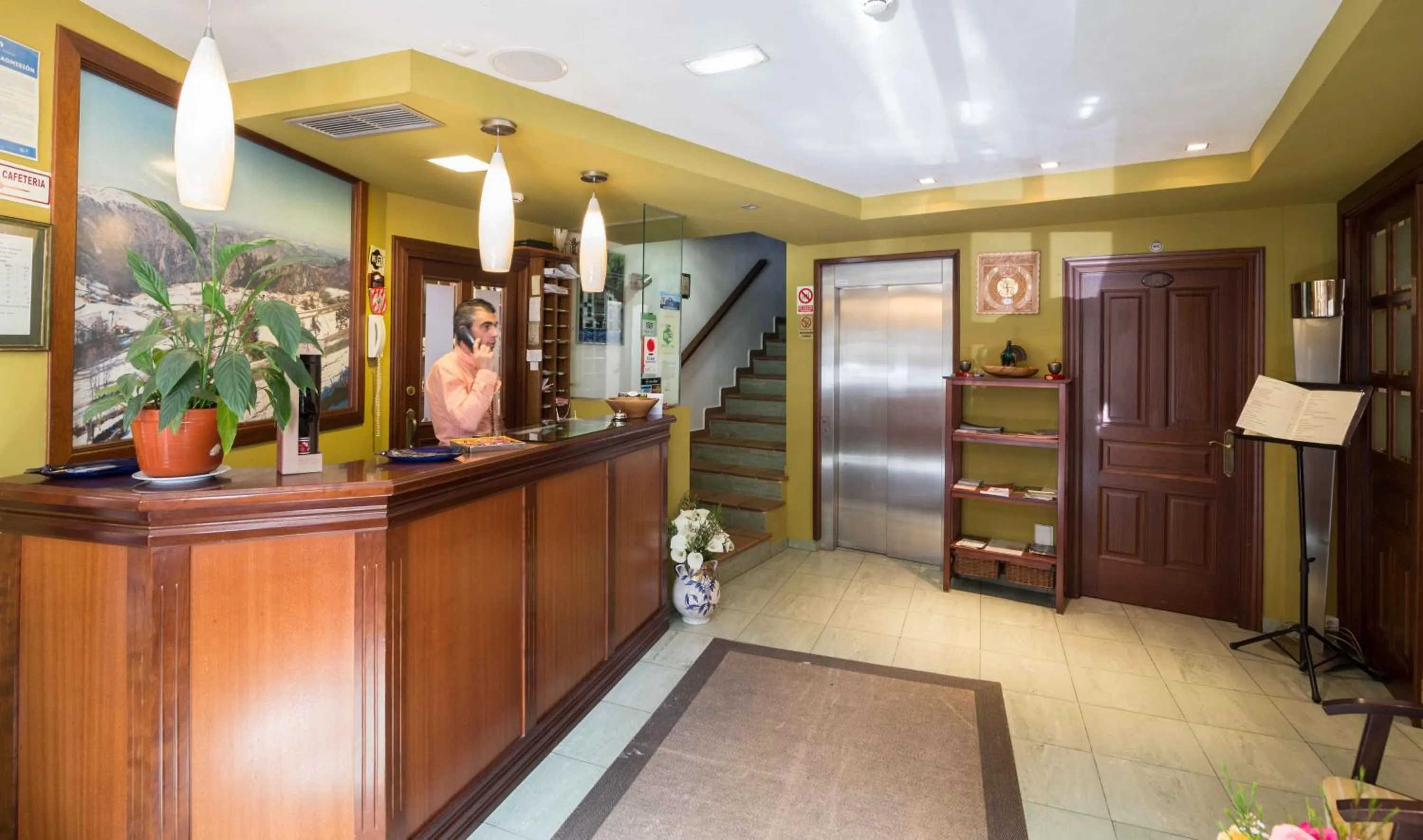 Lobby or reception in Gran Hotel Rural Cela