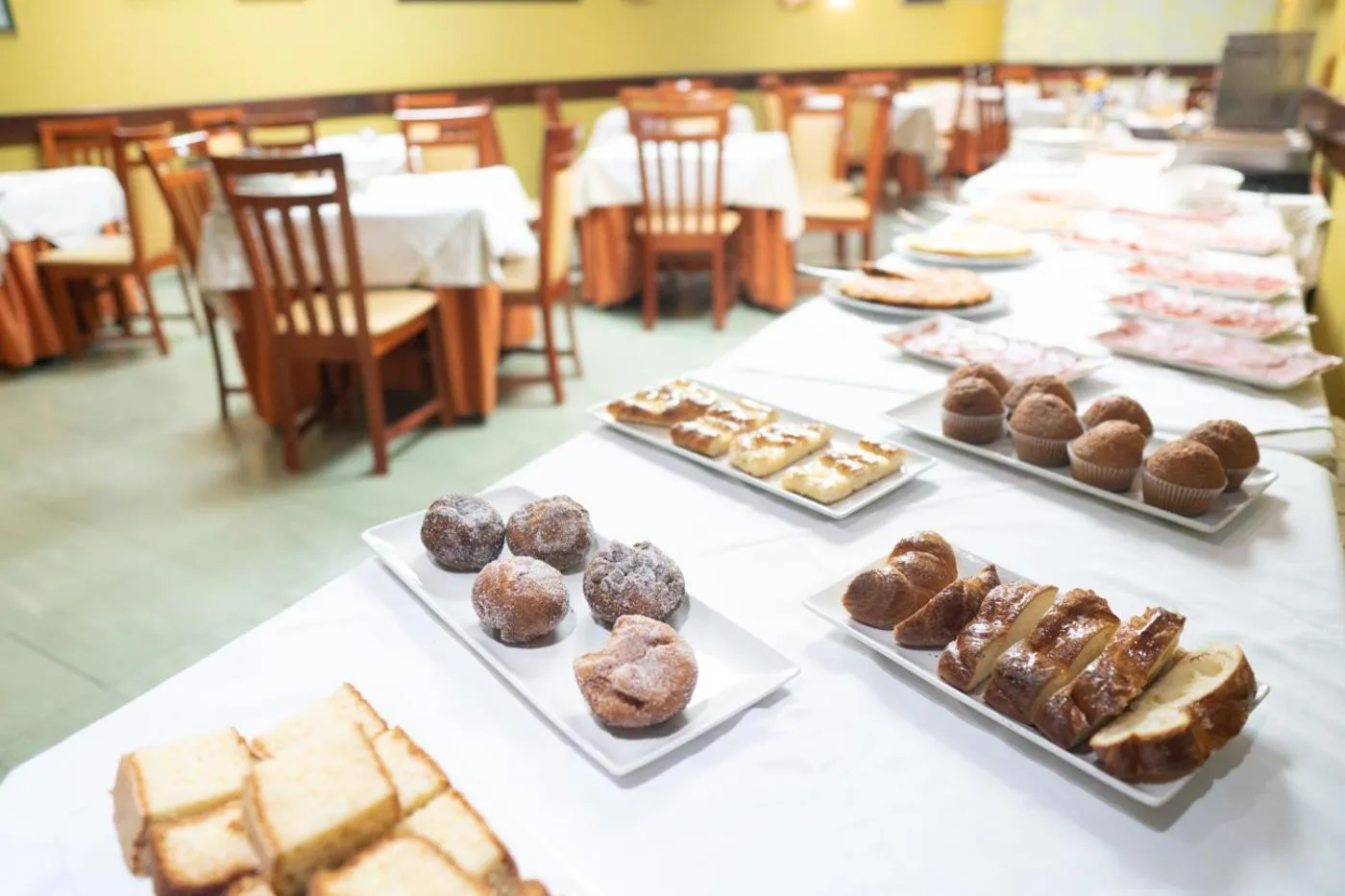 Food and drinks in Gran Hotel Rural Cela