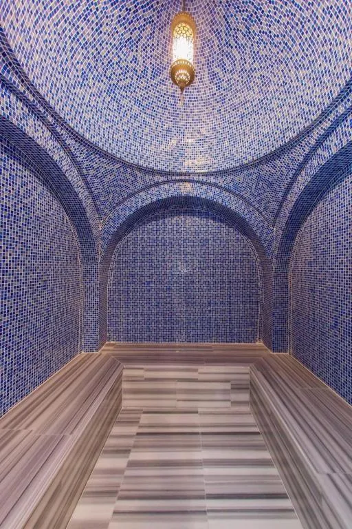 Public Bath in GHERDAN GOLD OTEL