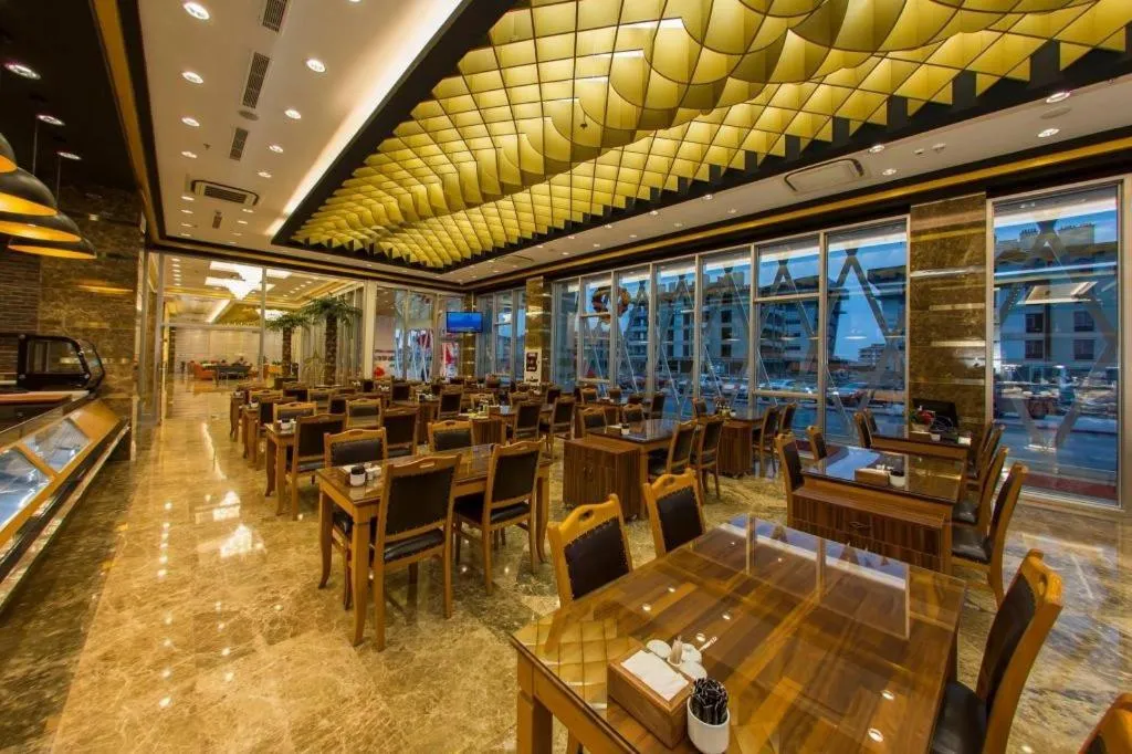 Restaurant/places to eat in GHERDAN GOLD OTEL