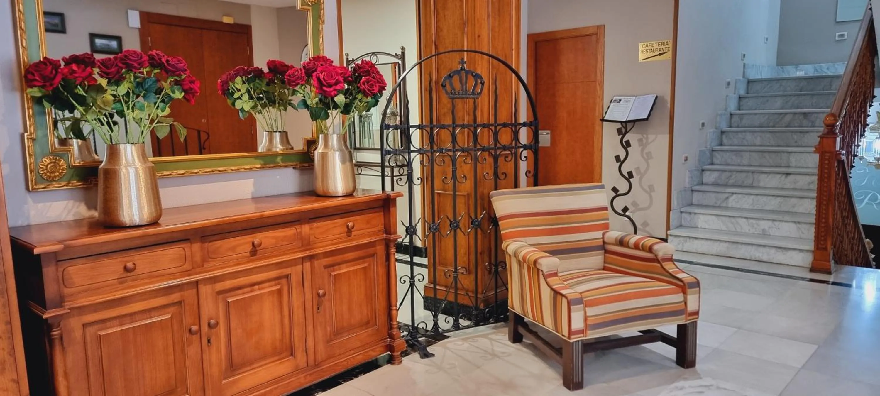 Lobby or reception in Hotel Real De Toledo