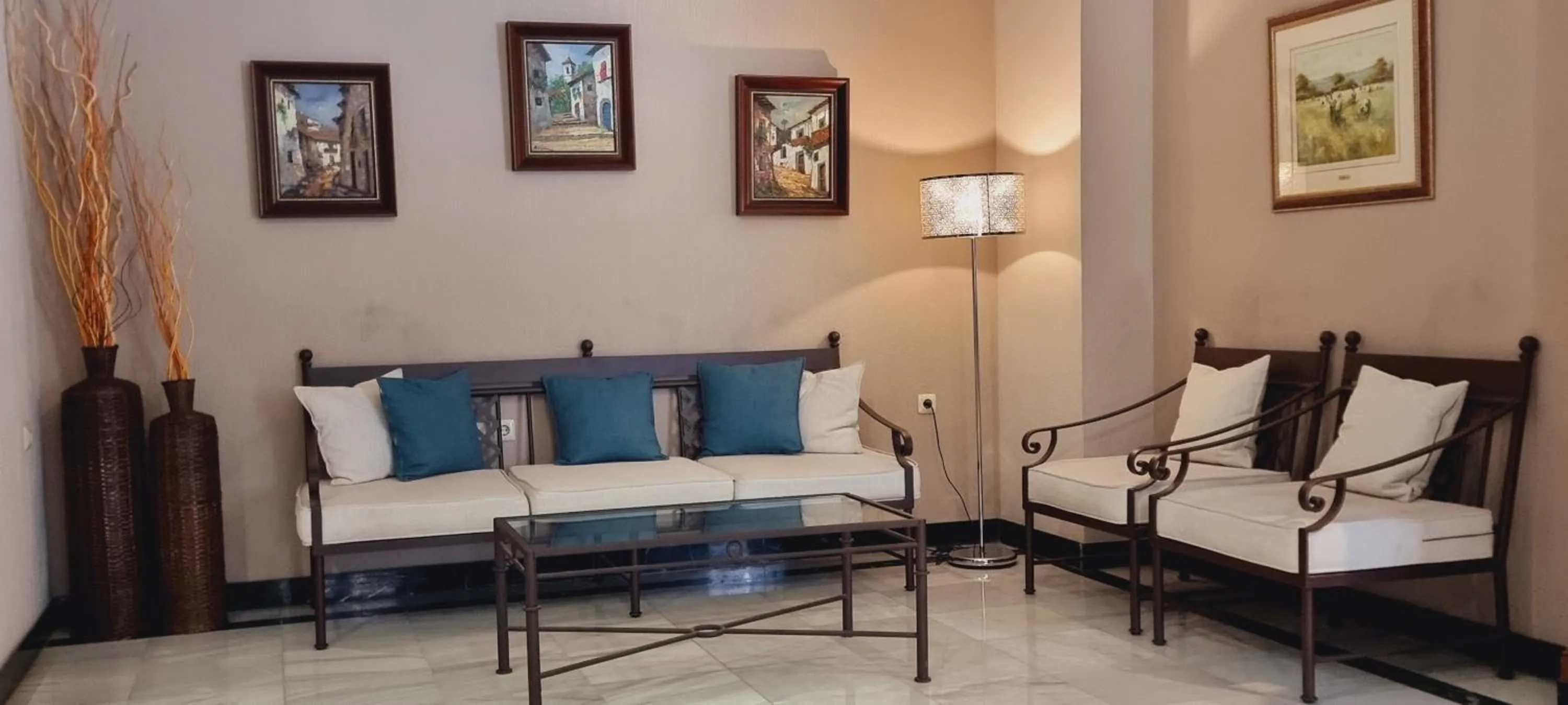 Lobby or reception in Hotel Real De Toledo