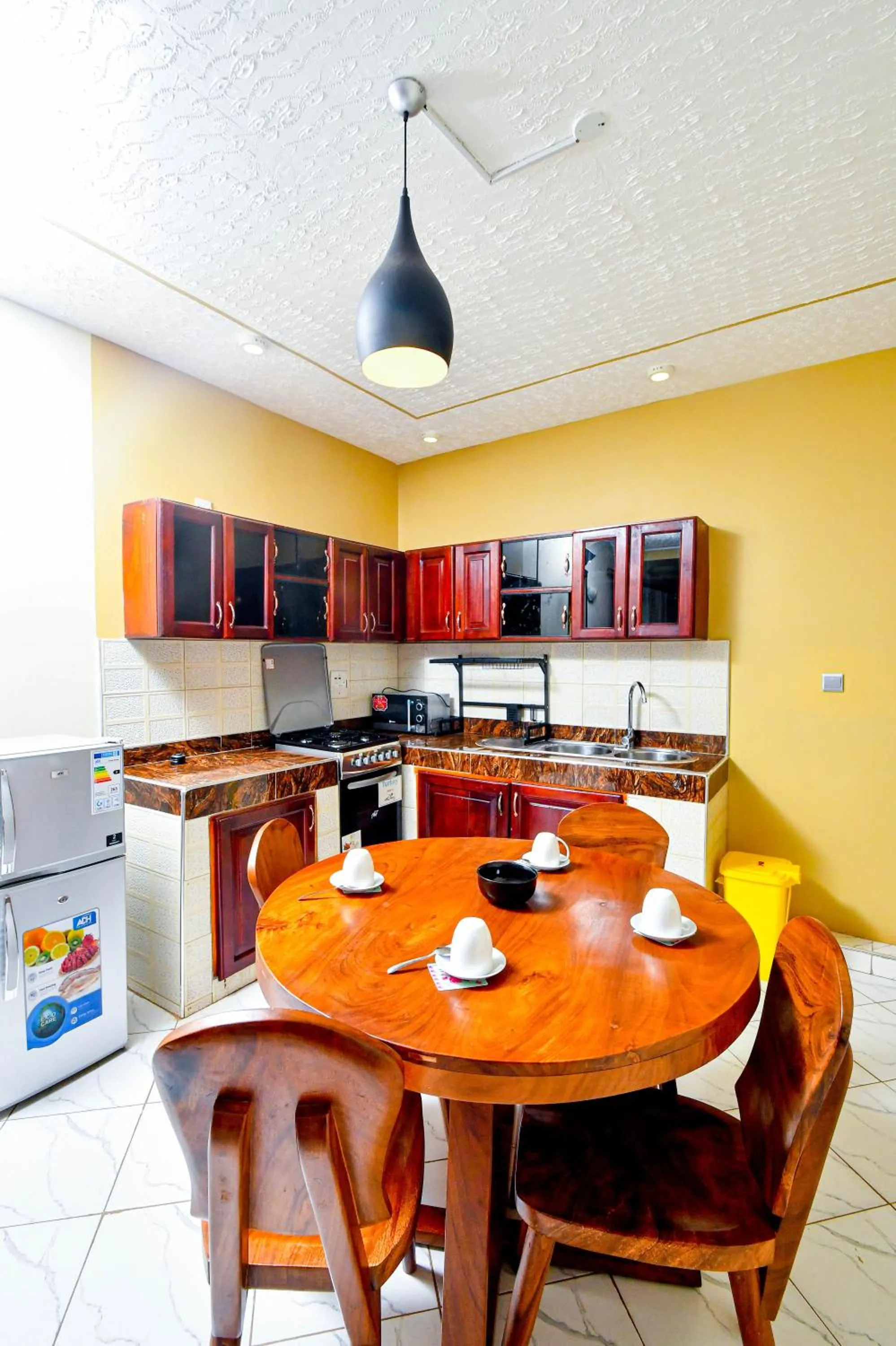 Kitchen or kitchenette in Peace of Mind Suites