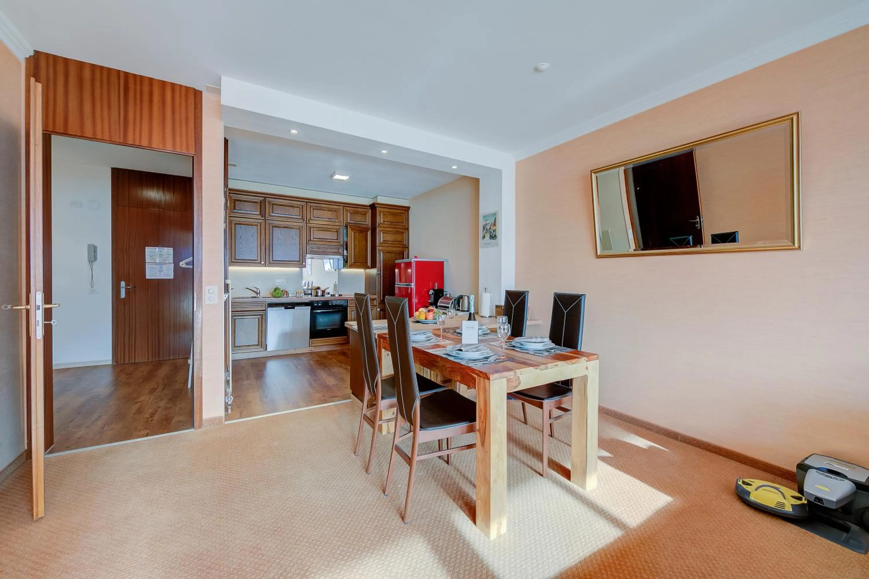 Panorama Maggiore Apartment- Happy Rentals