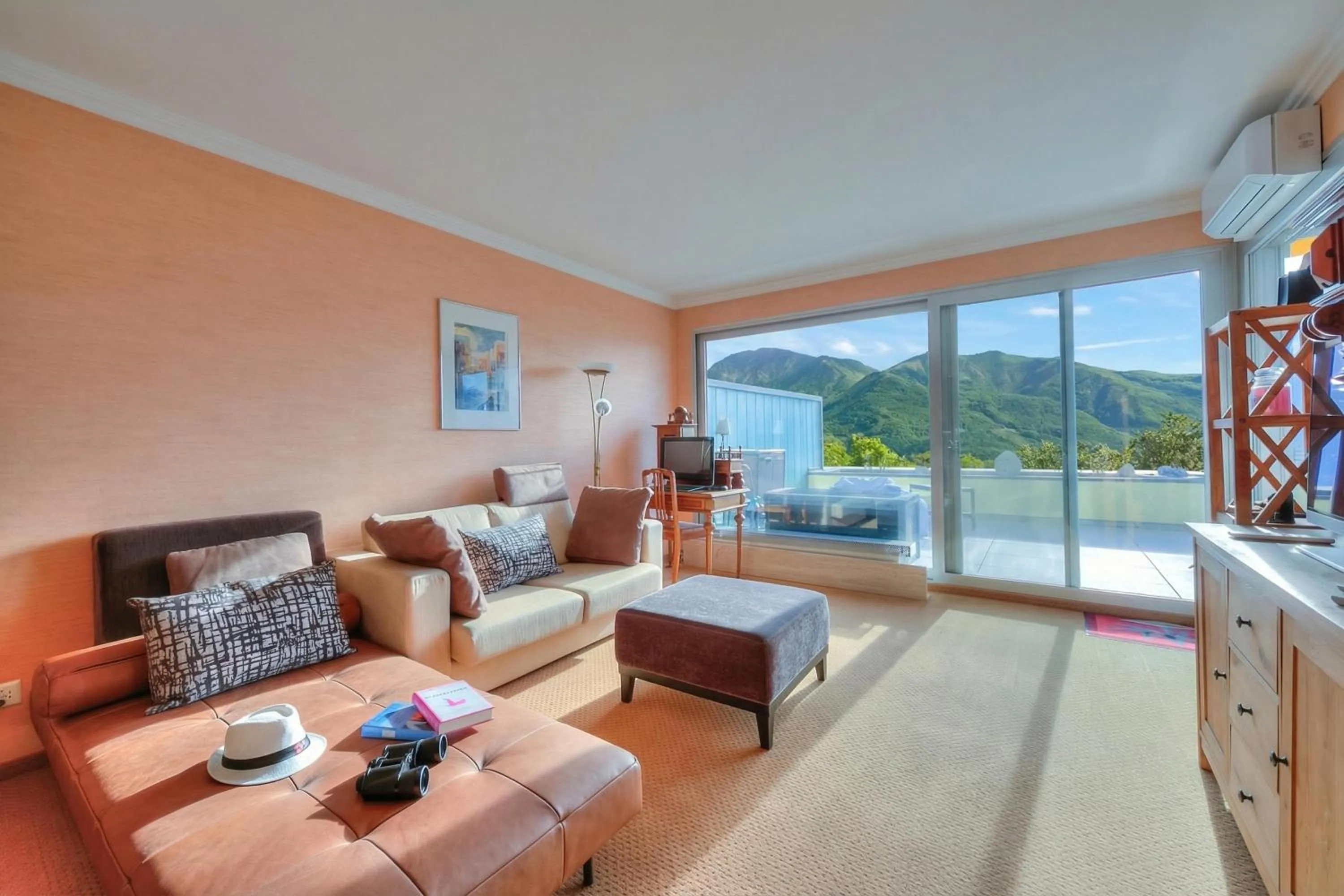 Panorama Maggiore Apartment- Happy Rentals