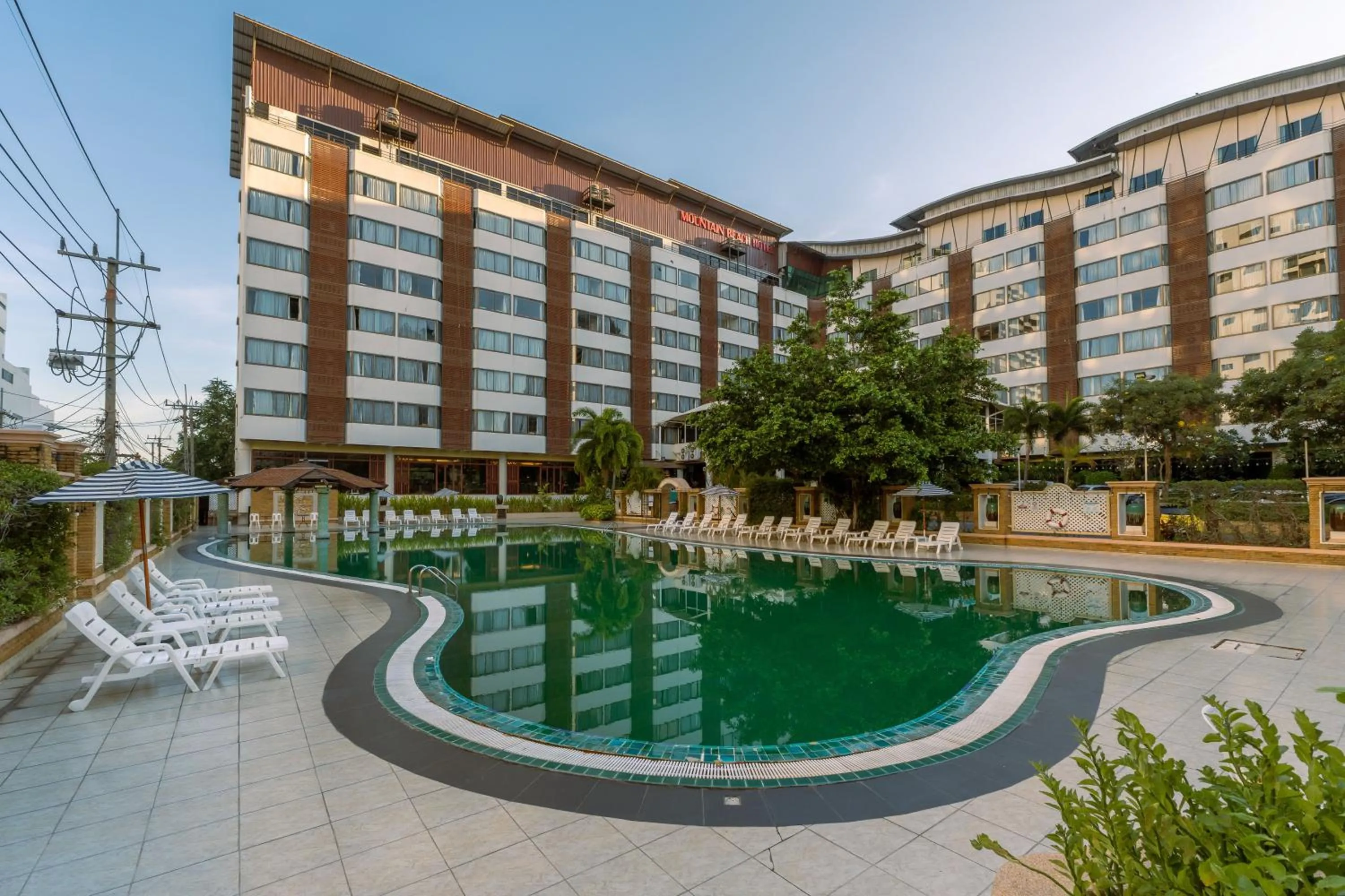 Mountain Beach Resort & Convention Center