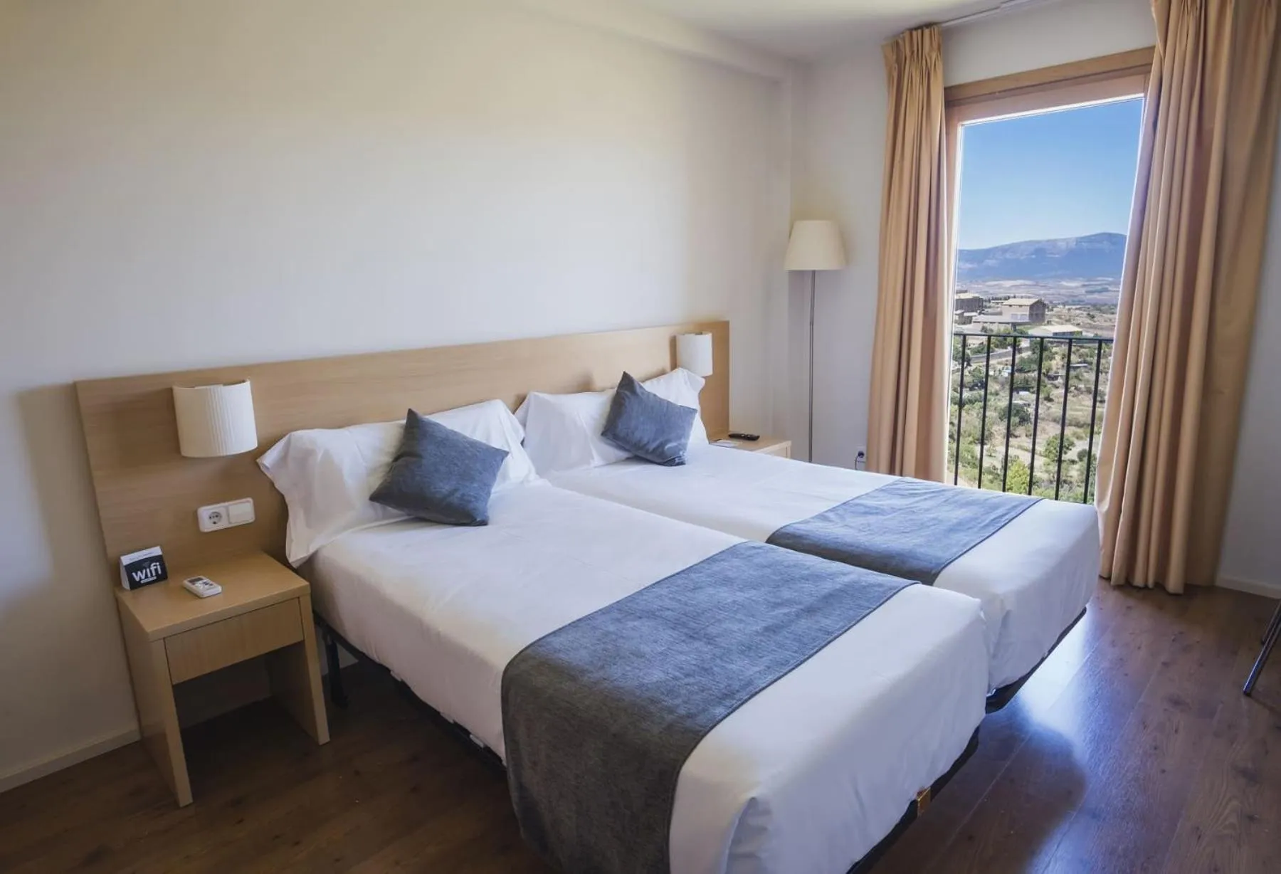 Bedroom, Bed in Hotel Alda Triskel