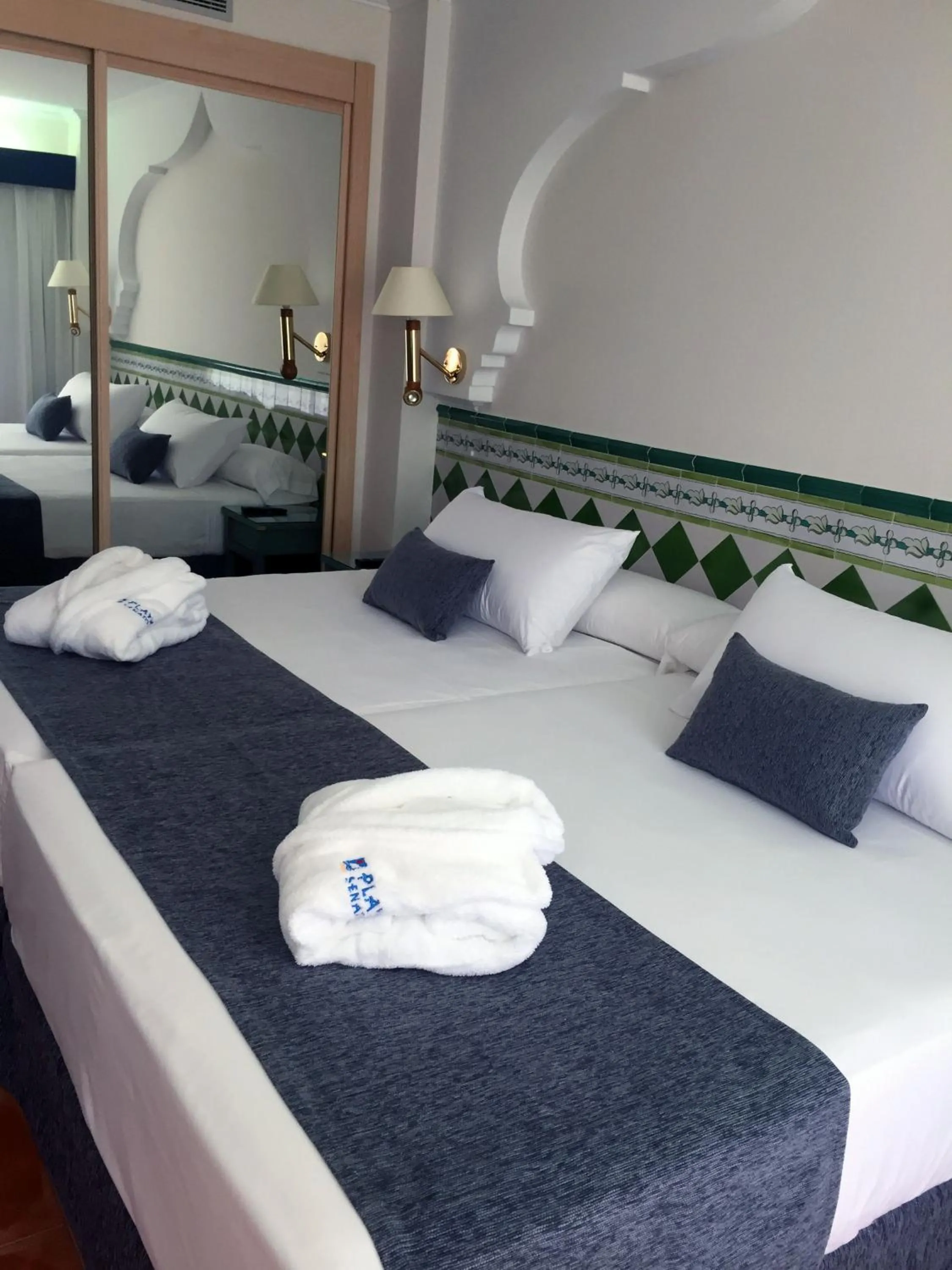 Other, Bed in Playacálida