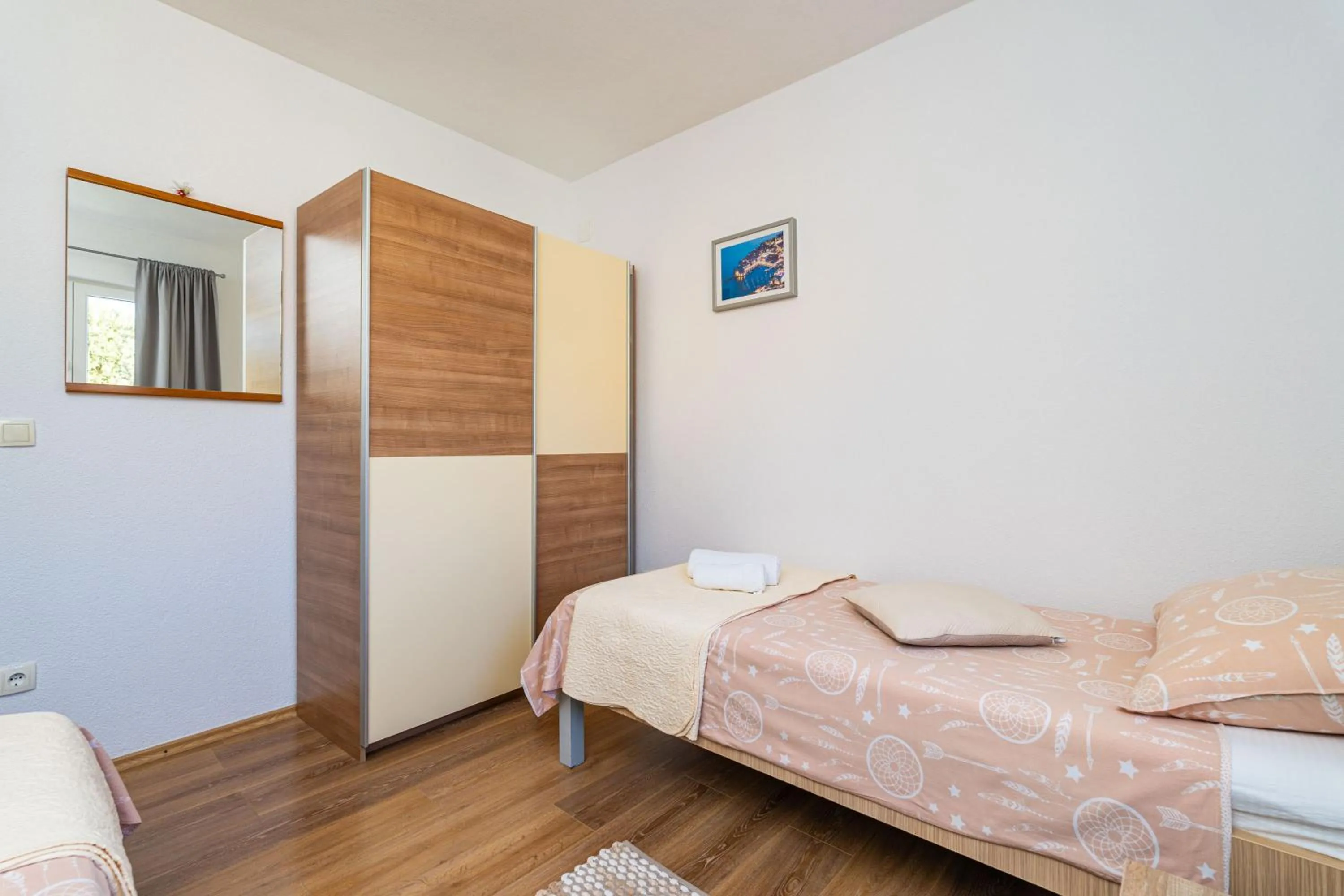 Bed in Sea View Apartment Nuncijata