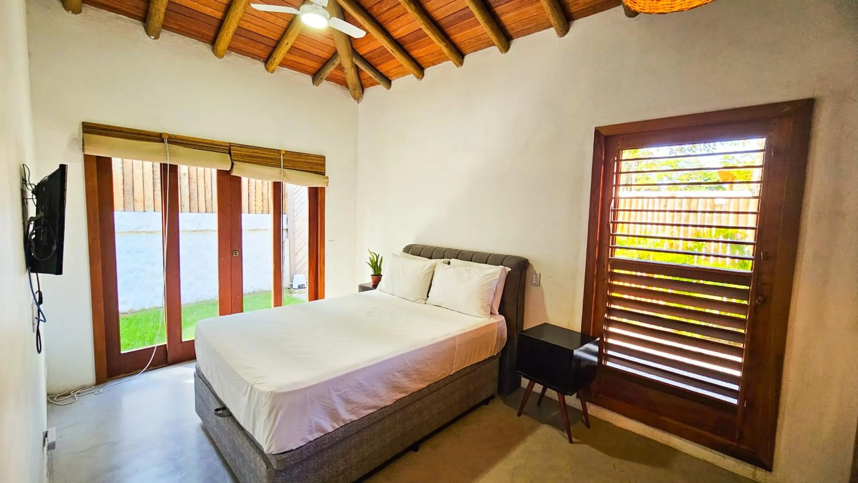 Photo of the whole room, Bed in Villa Mediterrâneo Trancoso