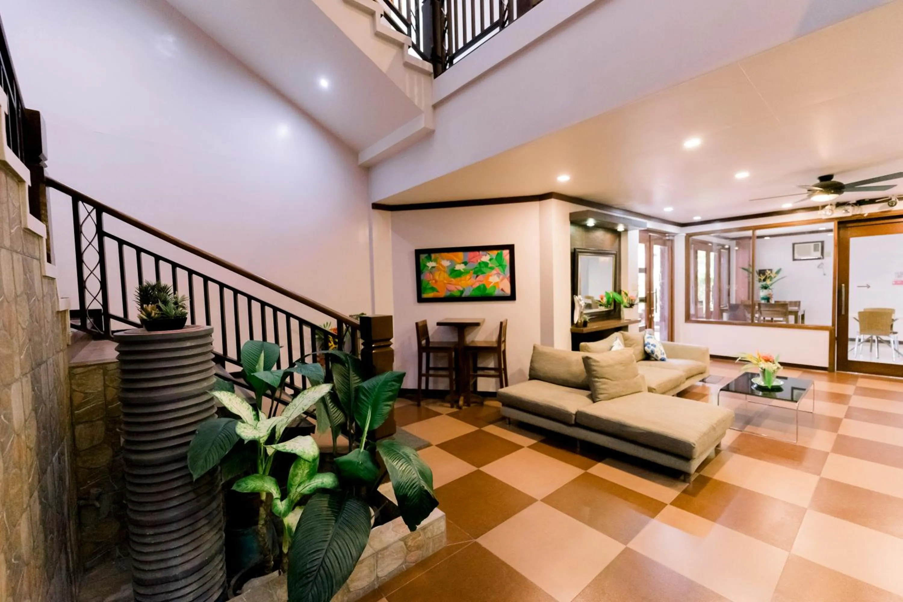 Lobby or reception in Madonna Hometel and Suites