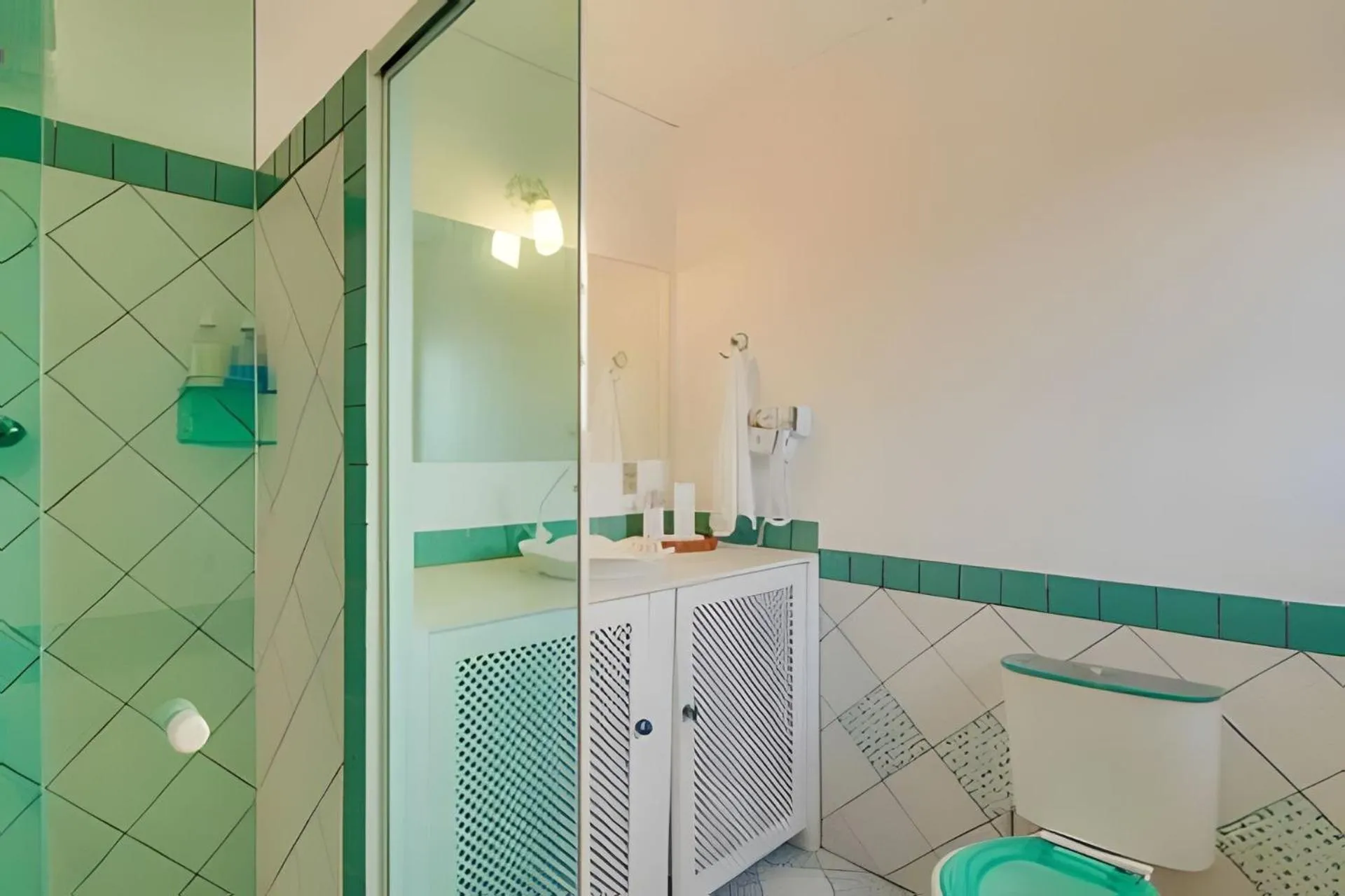 Toilet in Elsi Pousada