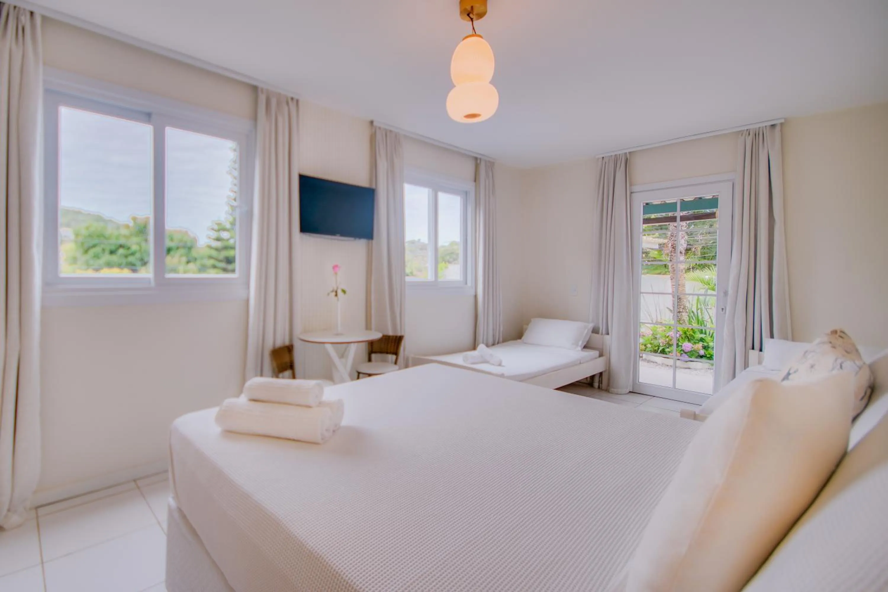 Photo of the whole room, Bed in Elsi Pousada