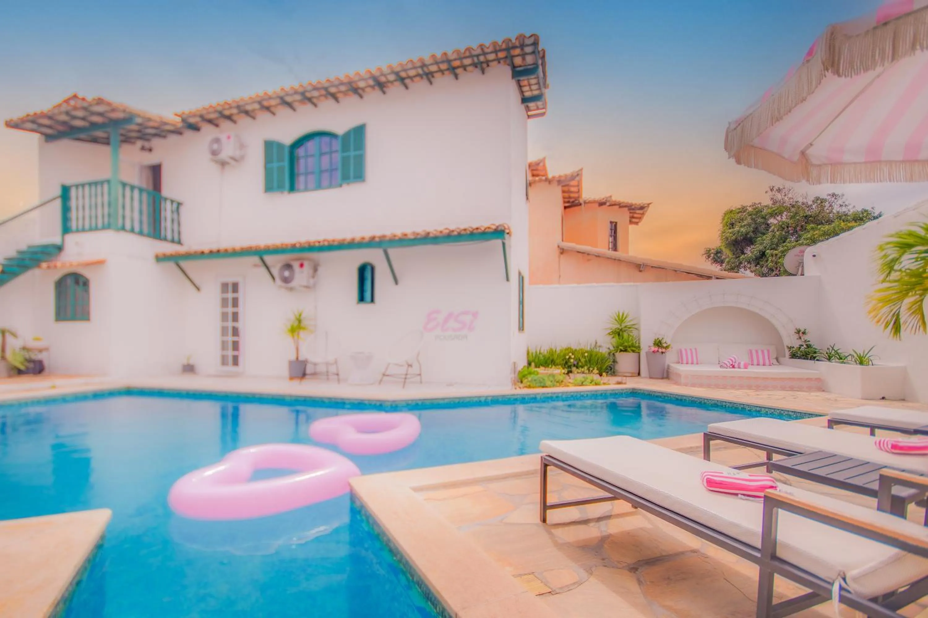 Property building in Elsi Pousada