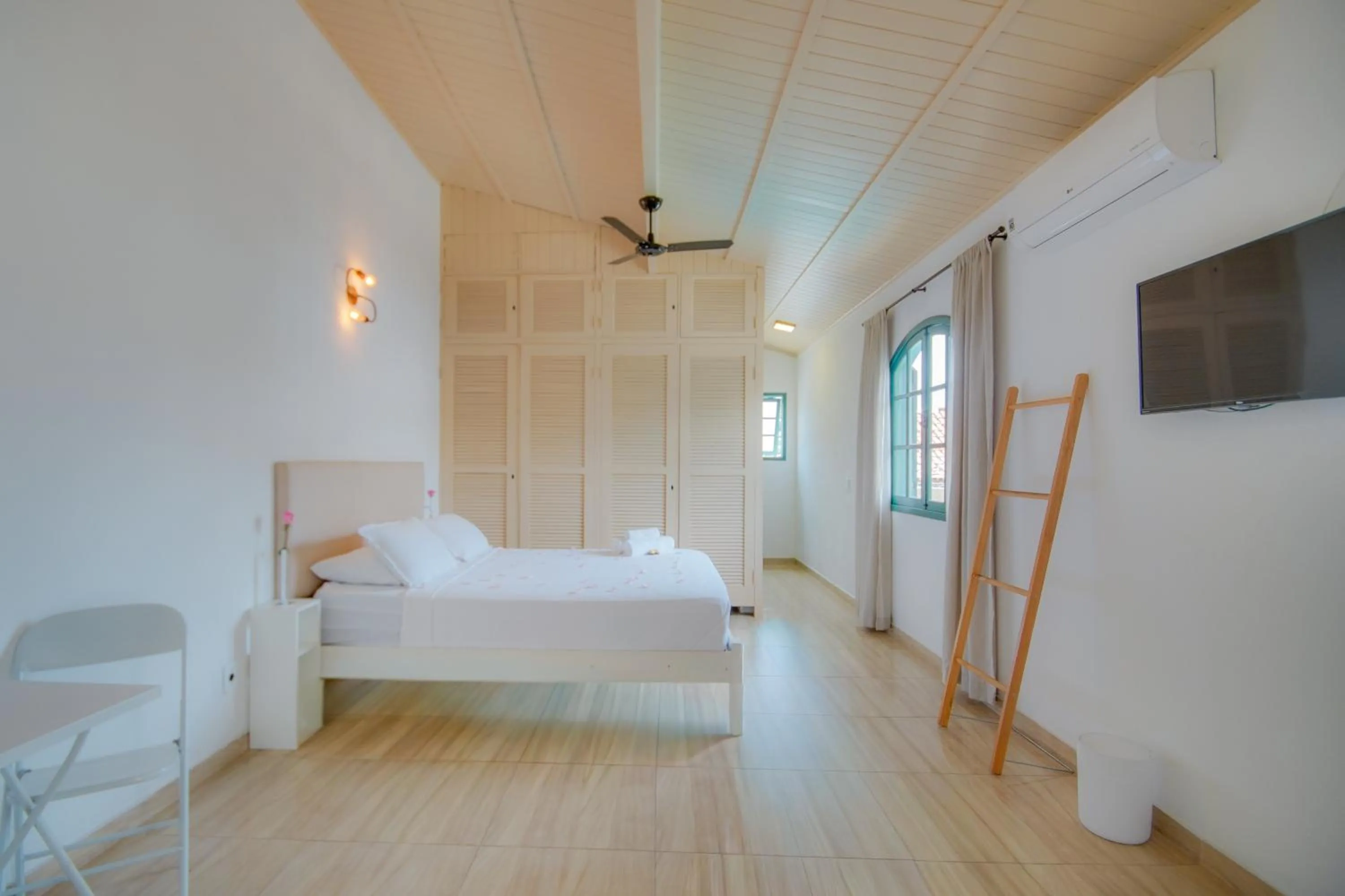 Photo of the whole room, Bed in Elsi Pousada