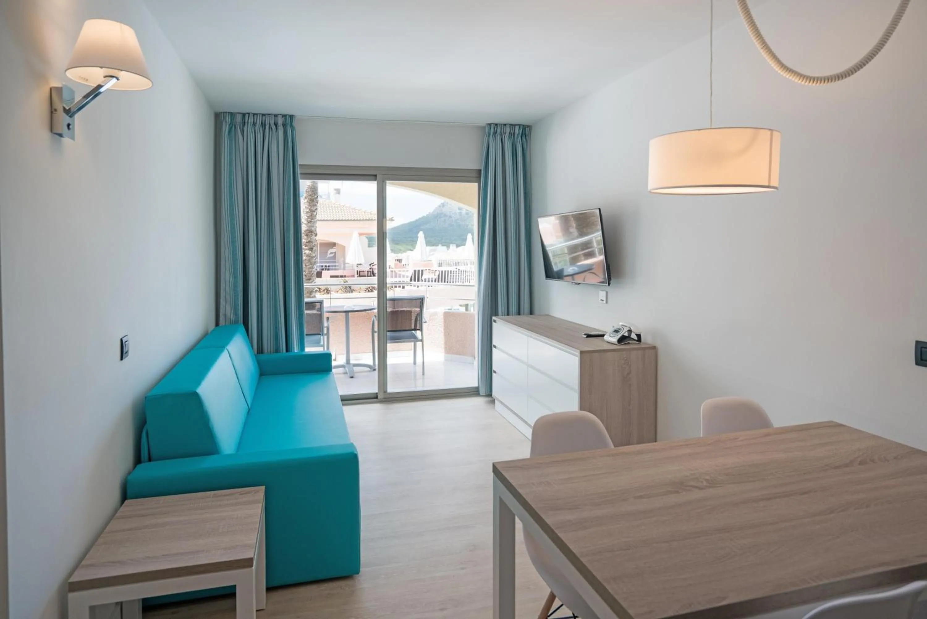 Photo of the whole room in THB Guya Playa