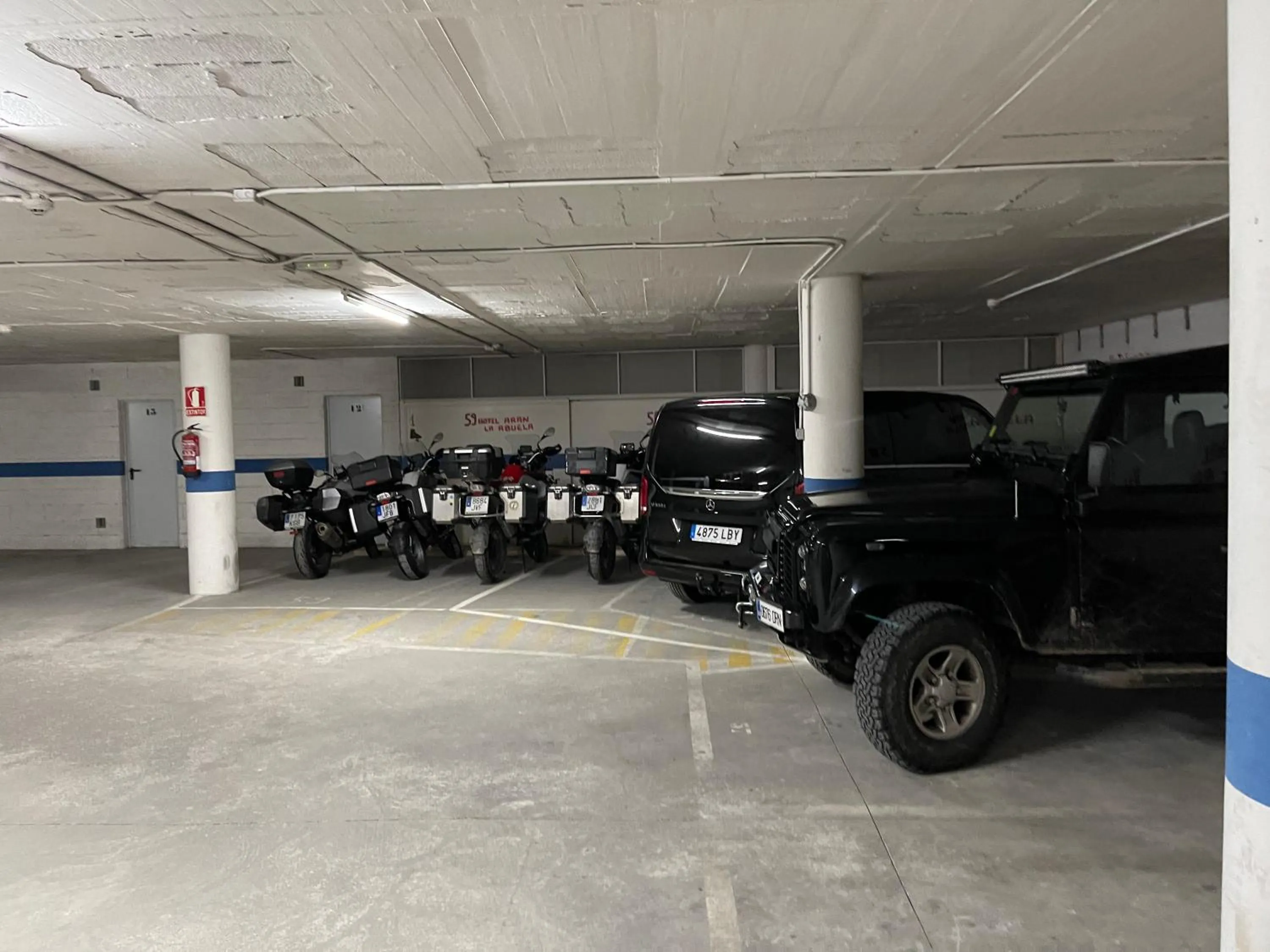 Parking in Hotel Aran La Abuela