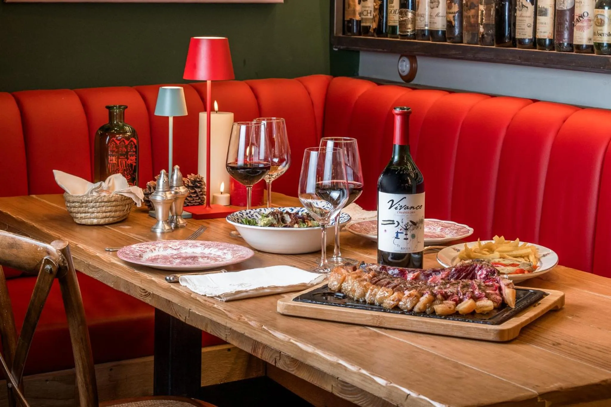 Restaurant/places to eat in Hotel Aran La Abuela