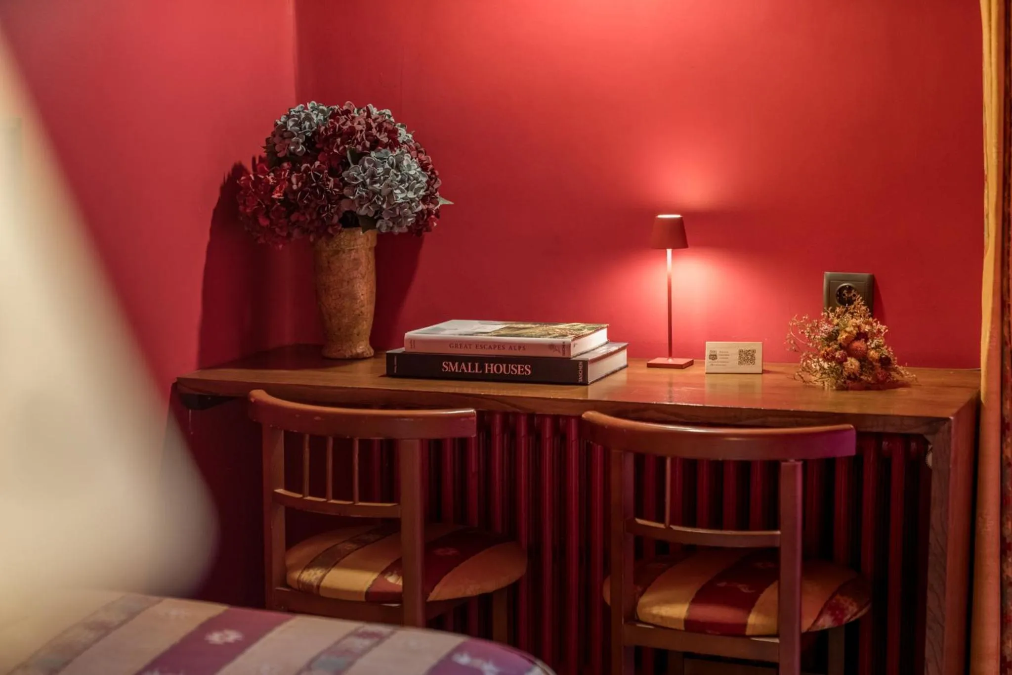 Seating area in Hotel Aran La Abuela