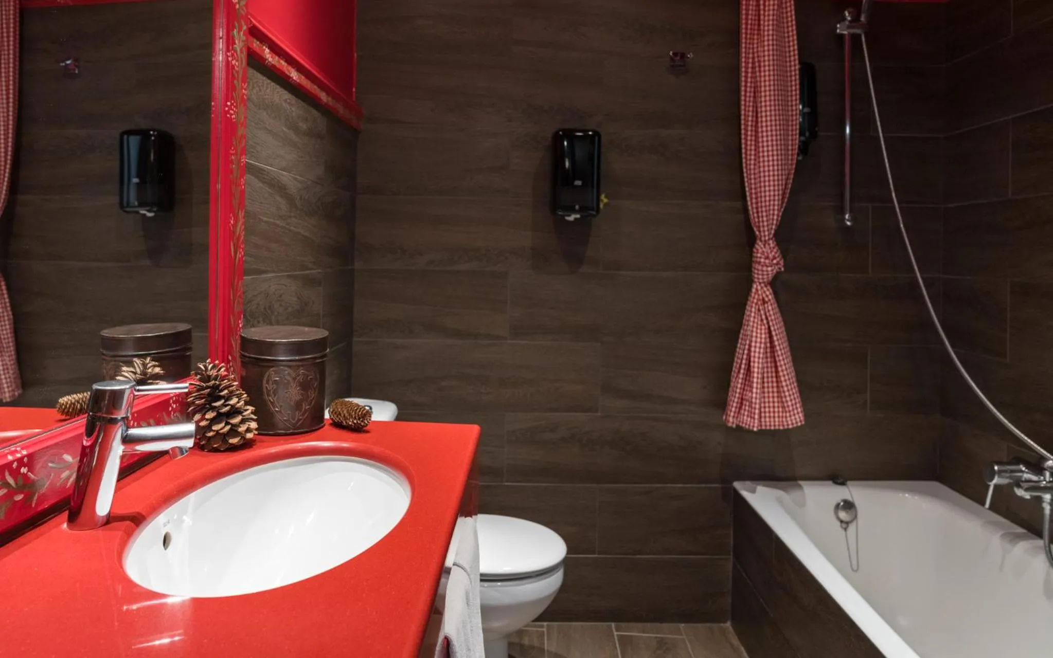 Toilet in Hotel Aran La Abuela