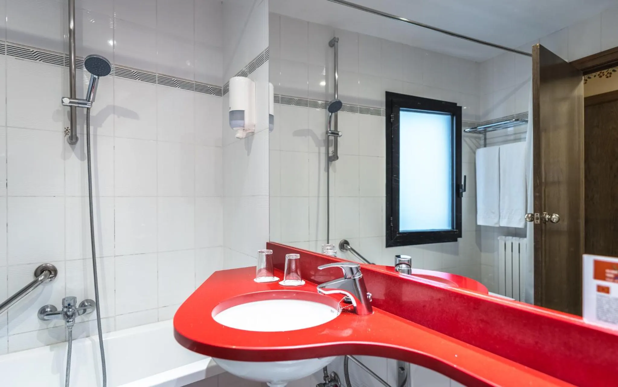 Bathroom in Hotel Aran La Abuela