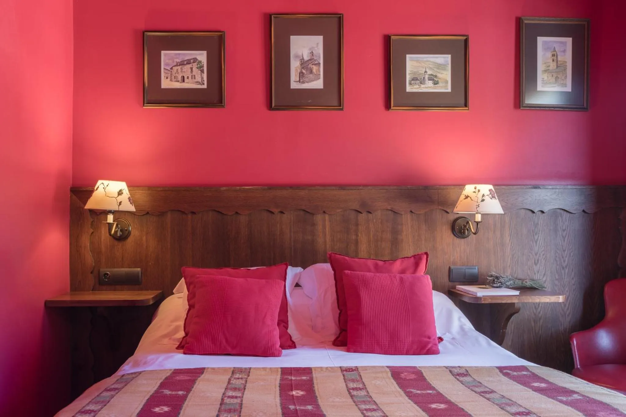 Bed in Hotel Aran La Abuela