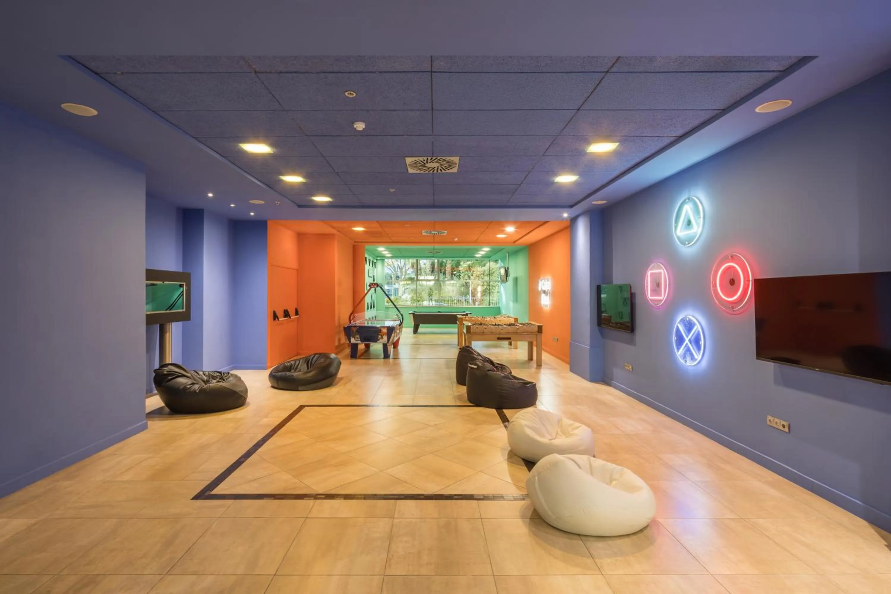 Game Room in AR Diamante Beach & SPA Hotel 4 SUP