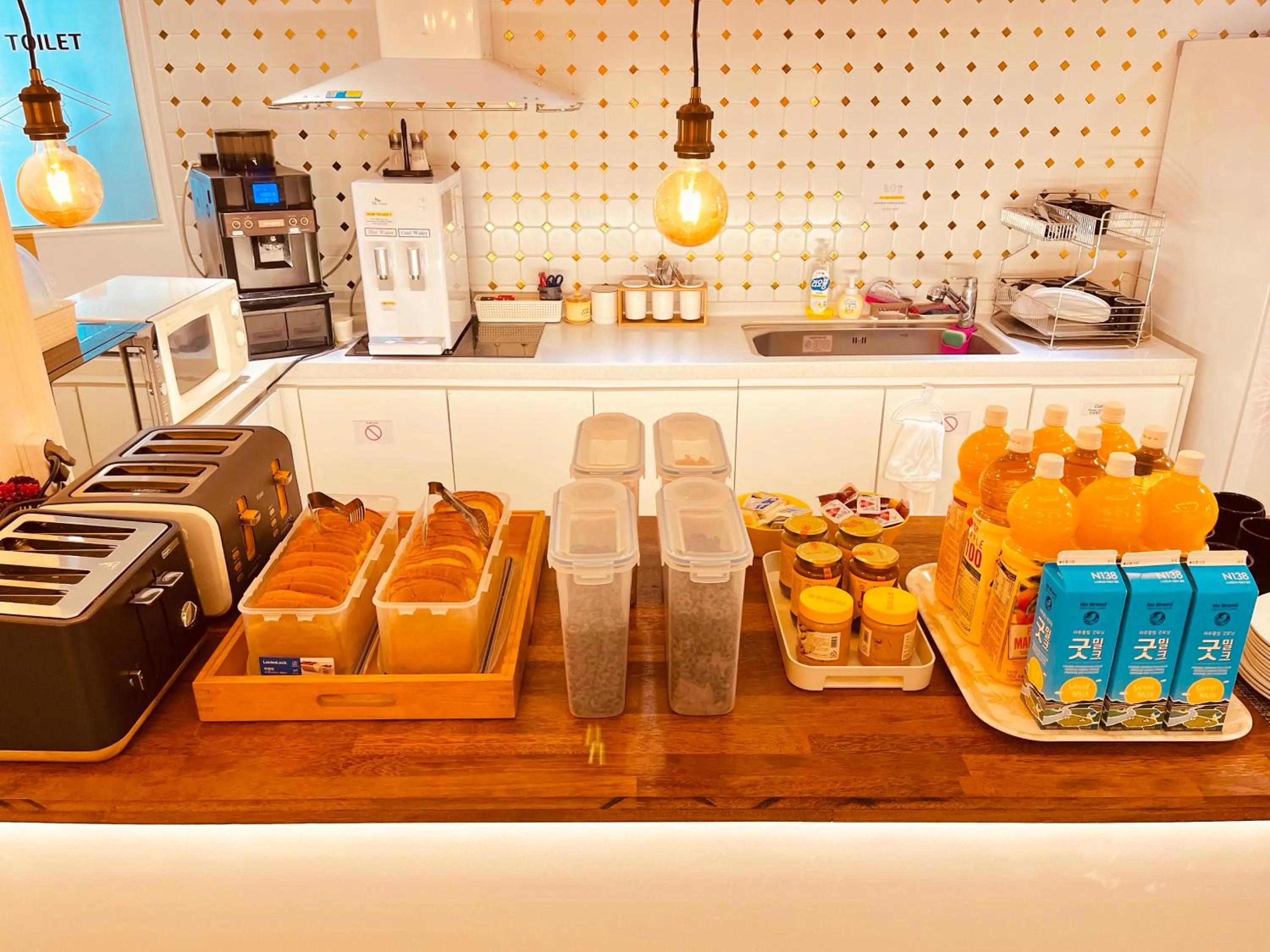 Buffet breakfast in OYO Myeongdong 5 Lodge