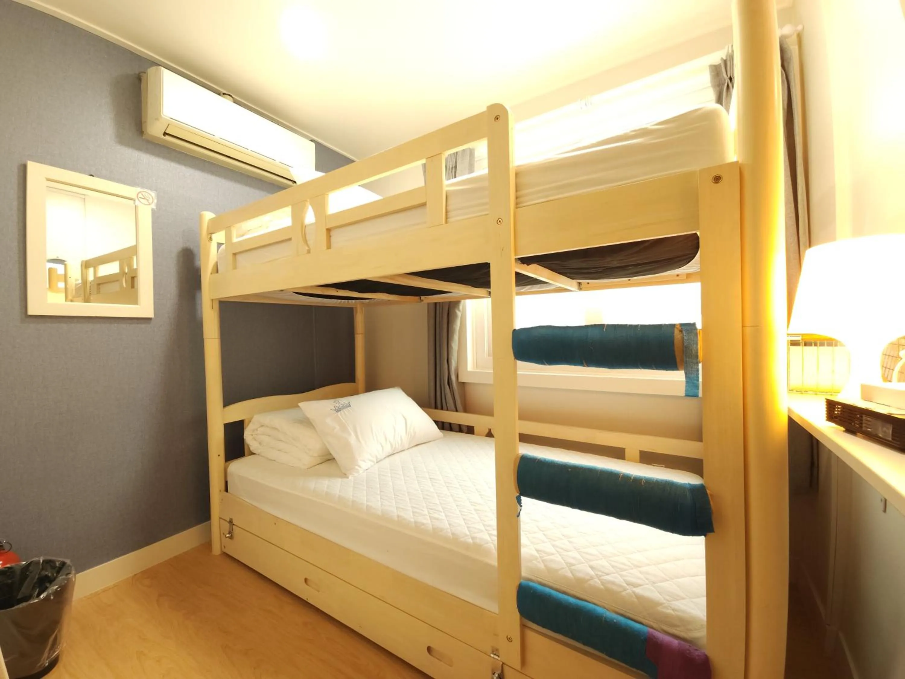 Bed in OYO Myeongdong 5 Lodge