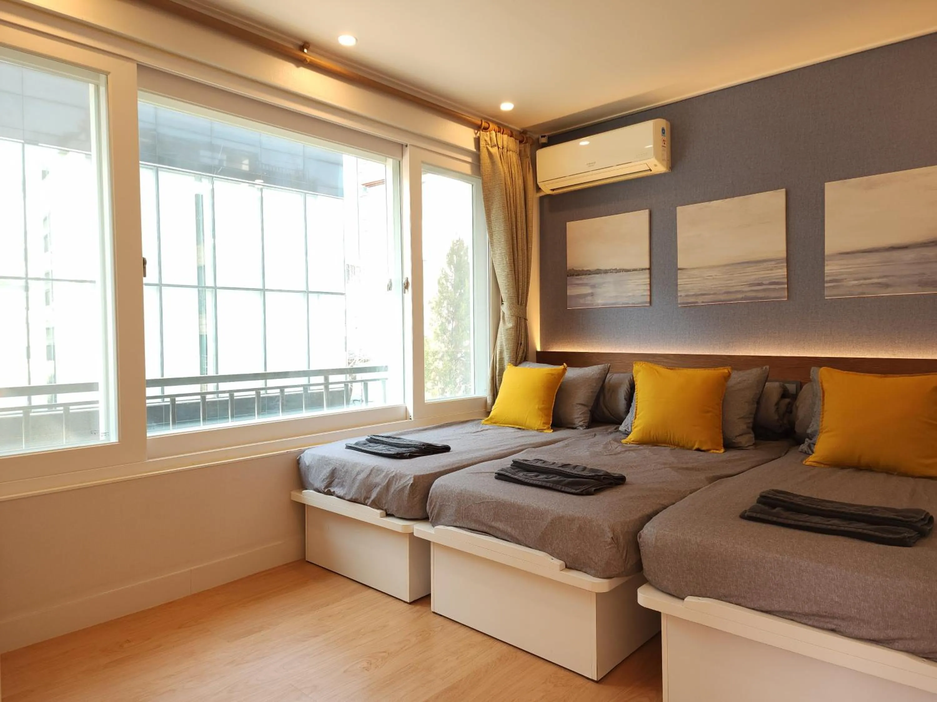 Bed in OYO Myeongdong 5 Lodge