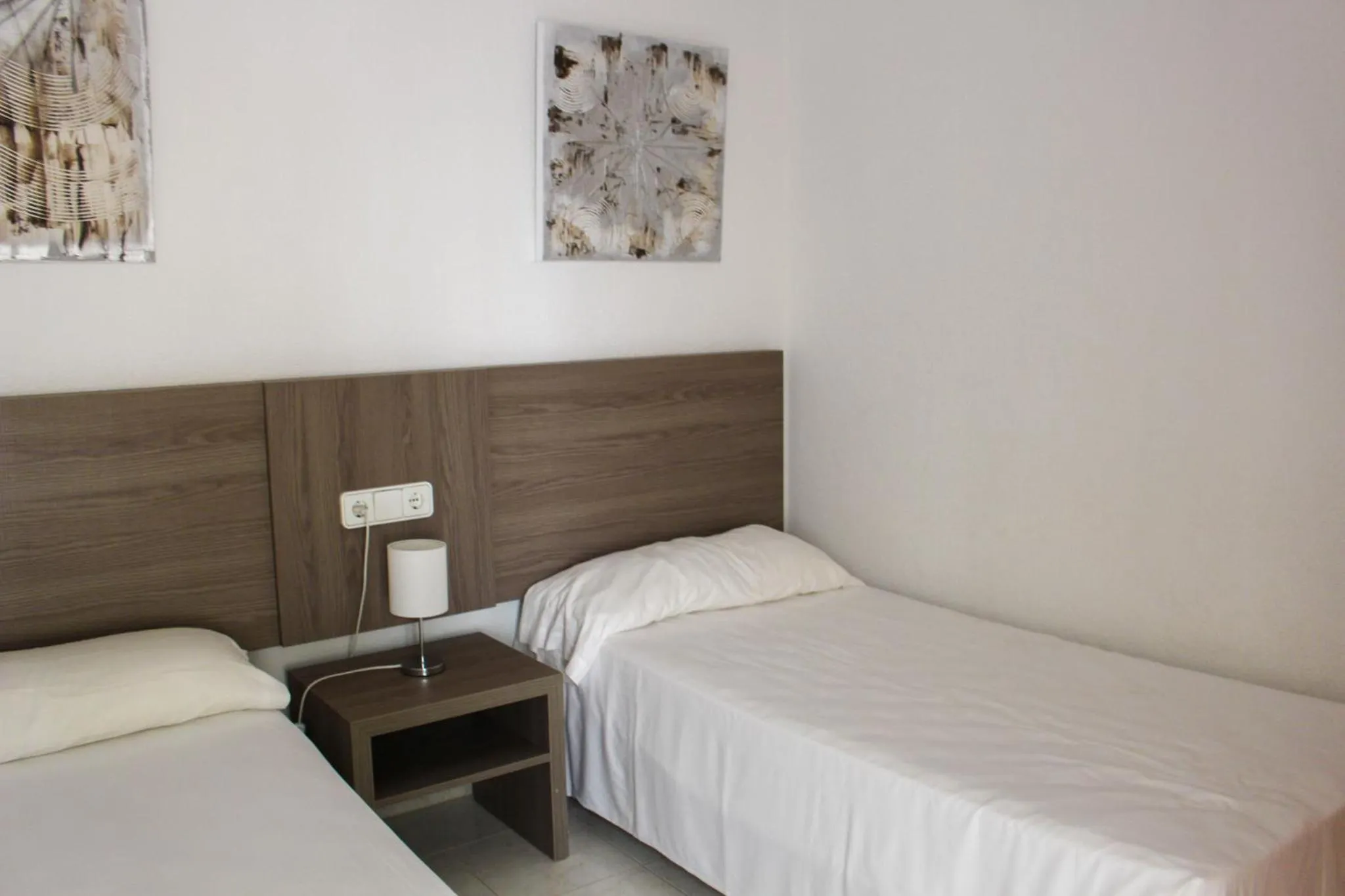 Bed in Bungalows Imperial Park Unitursa