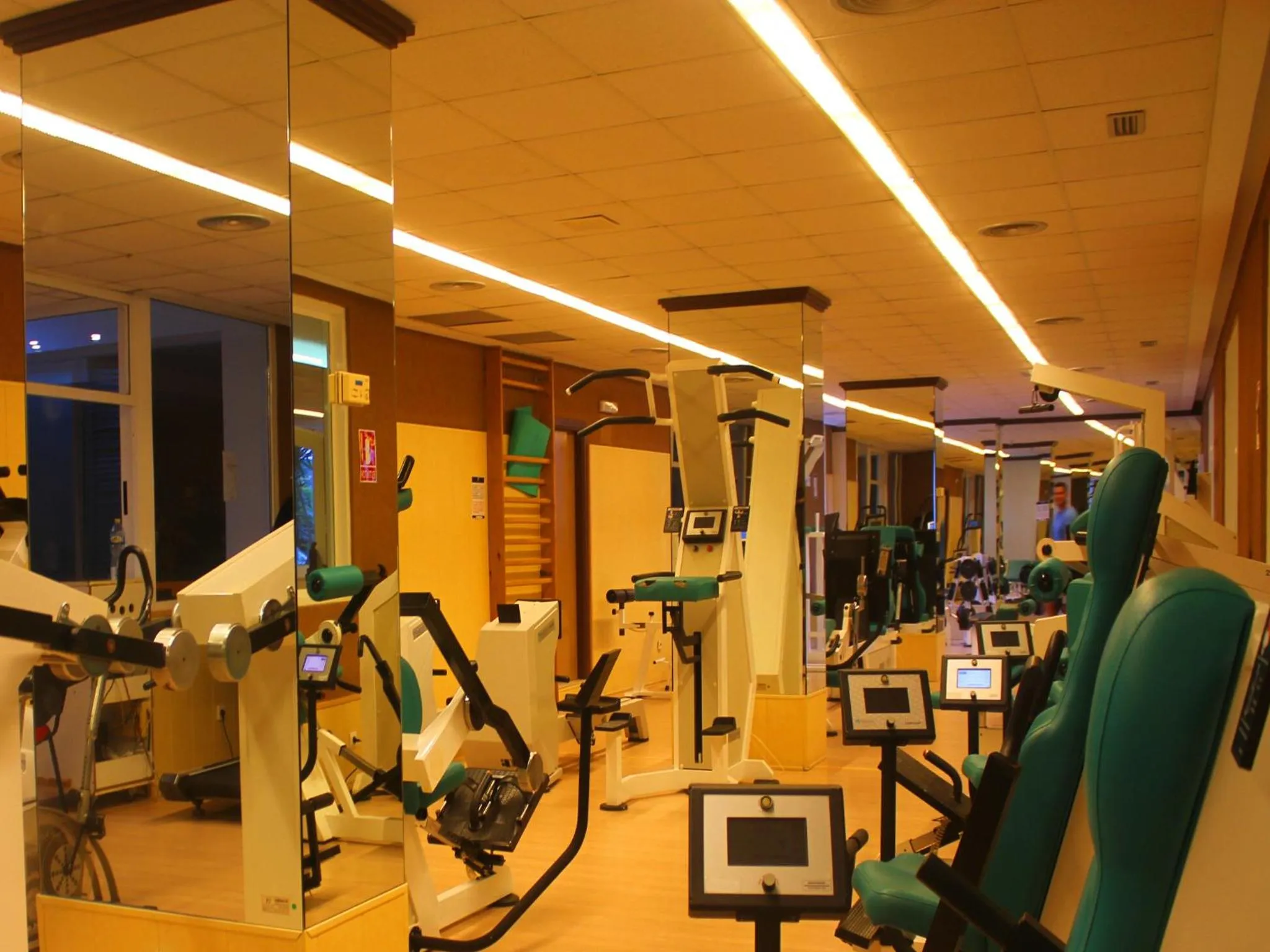 Fitness centre/facilities in AR Roca Esmeralda & SPA Hotel