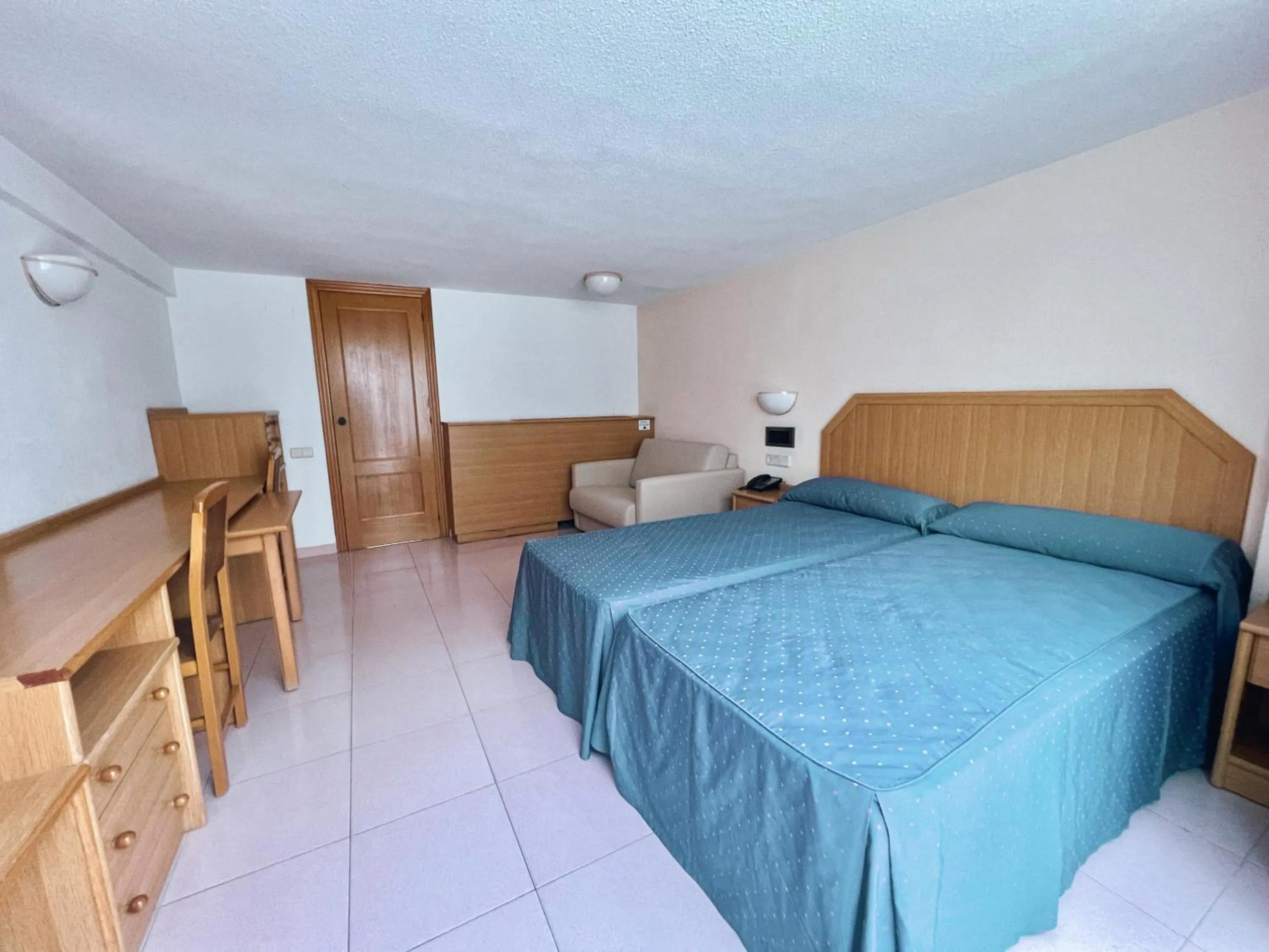 Bed in AR Roca Esmeralda & SPA Hotel