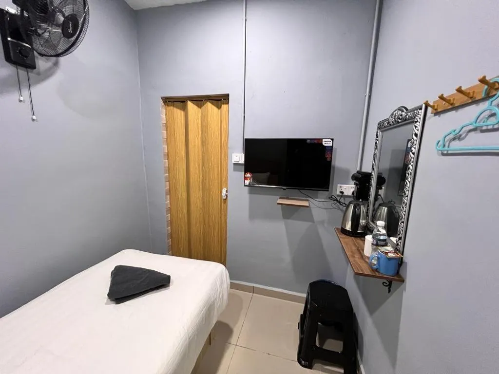 Photo of the whole room in Hotel Yasmin