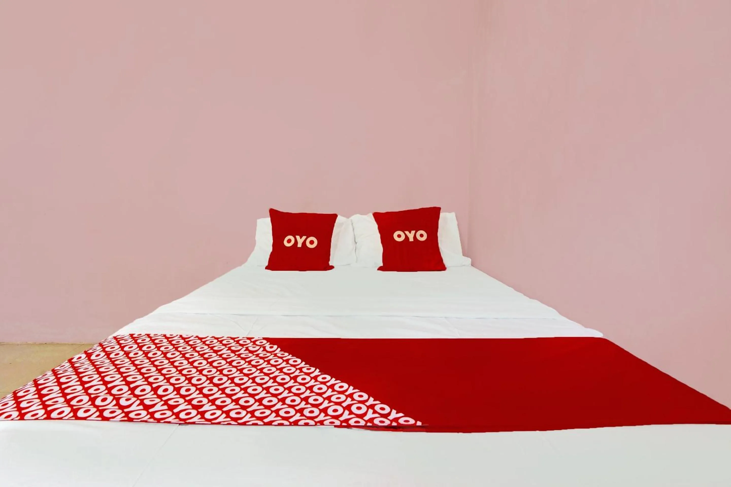 Bedroom in OYO 92062 Pondok Aurel Wahidin