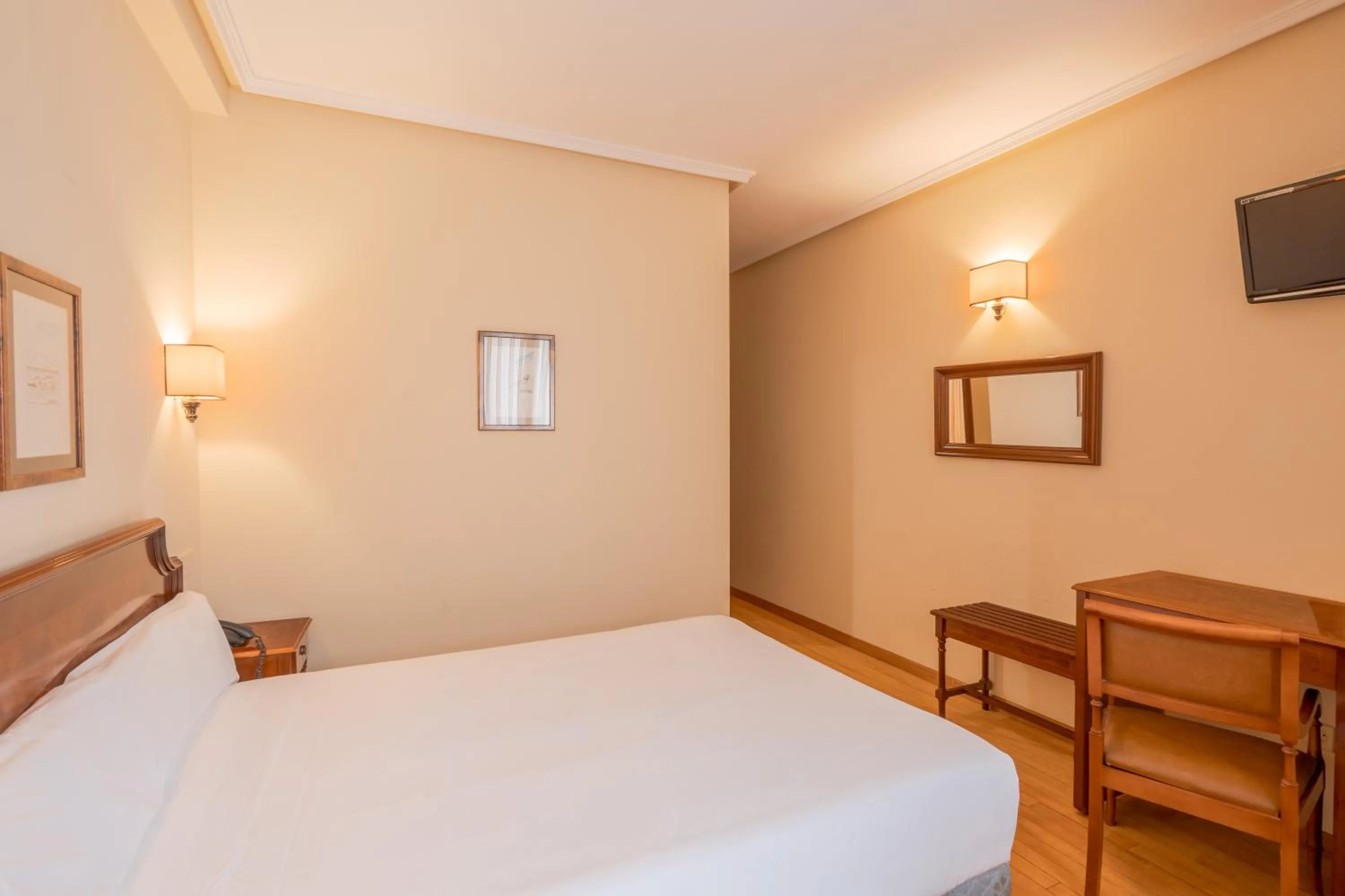 Bed in B&B HOTEL Gijón Centro Begoña