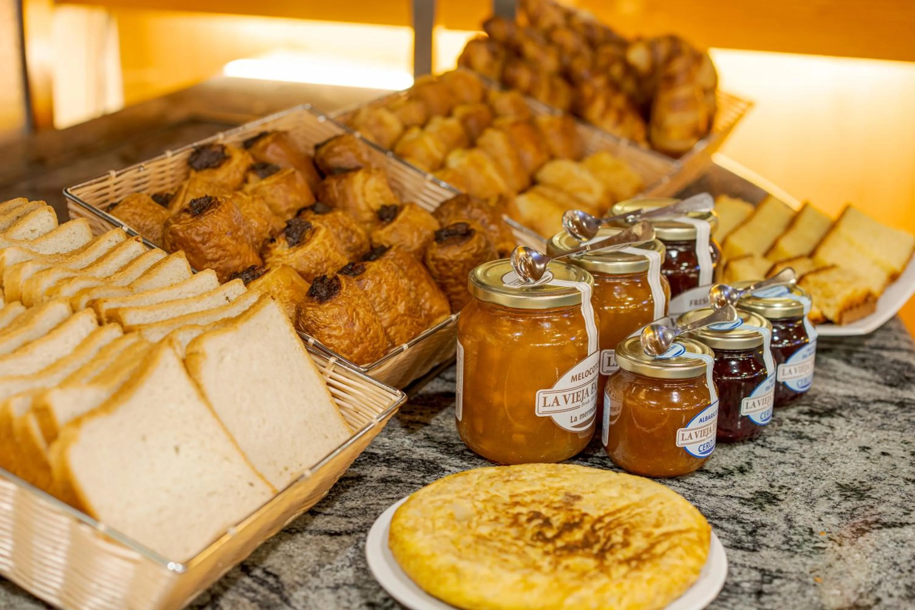 B&B HOTEL Gijón Centro Begoña