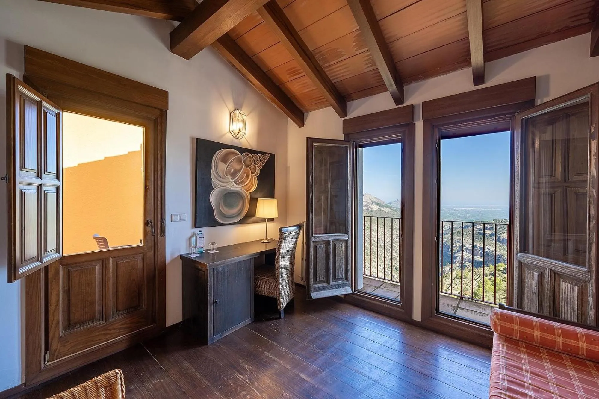 Photo of the whole room in Hotel Alahuar