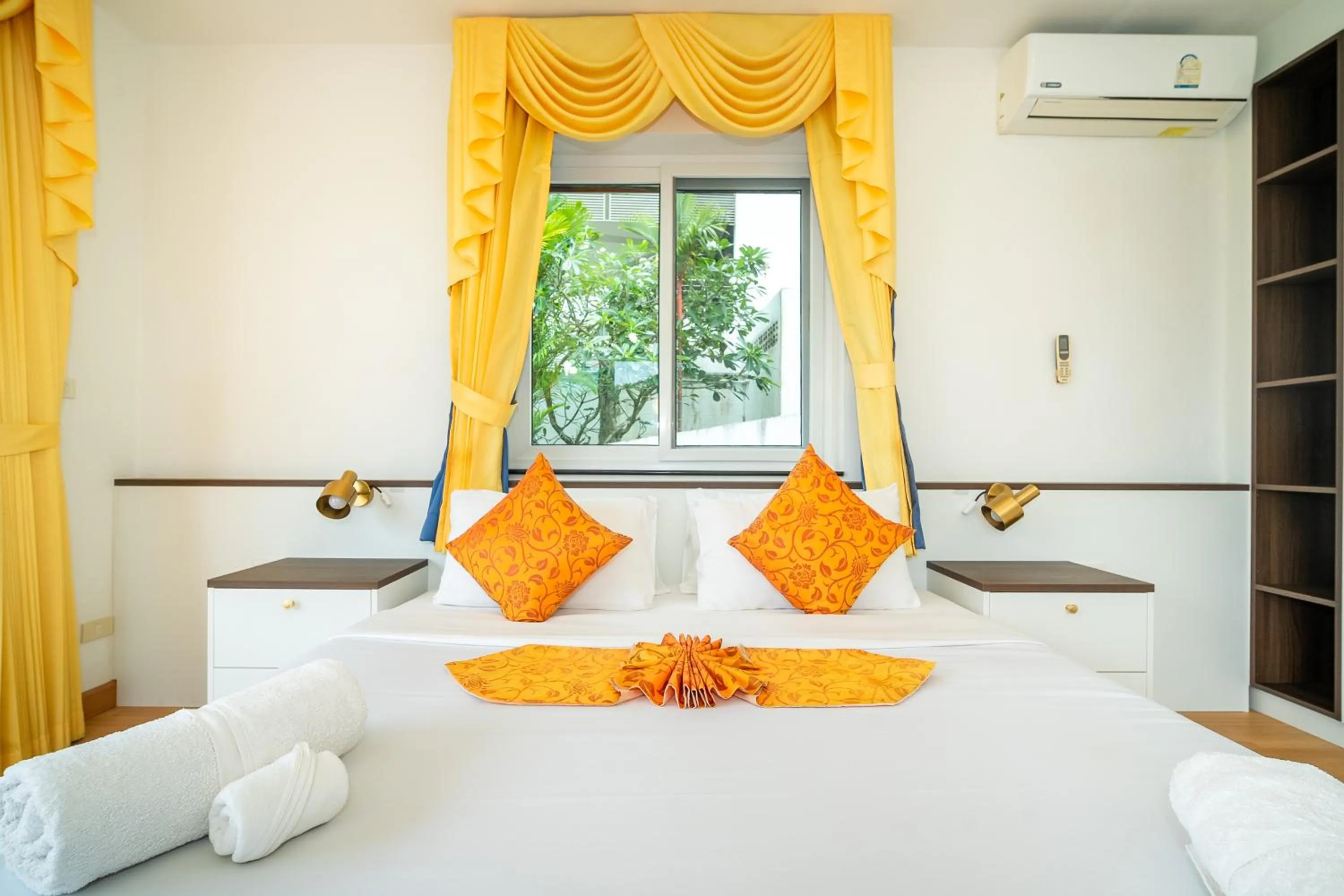 Bed in ฺBaan Waru seaview villa