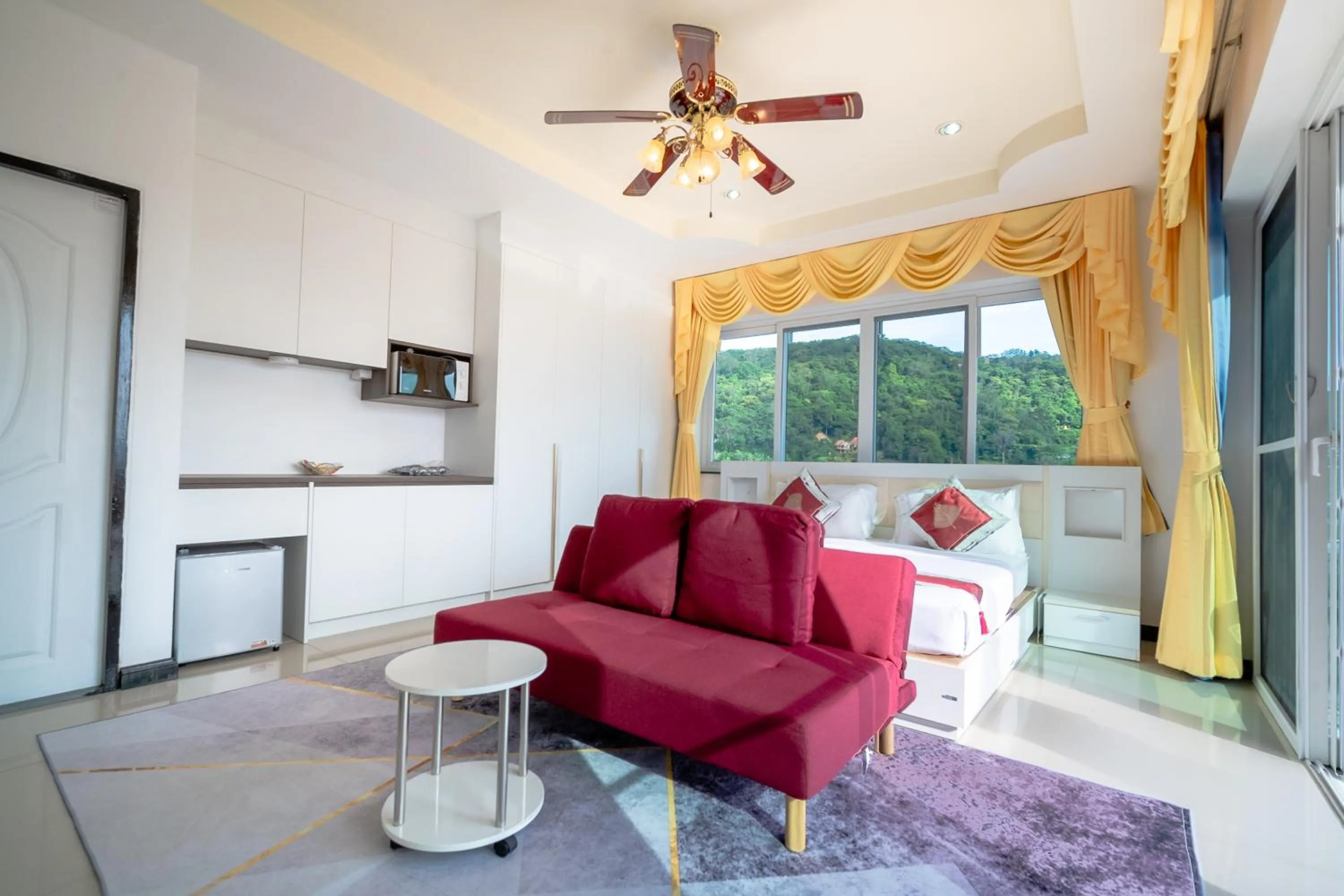 Living room in ฺBaan Waru seaview villa