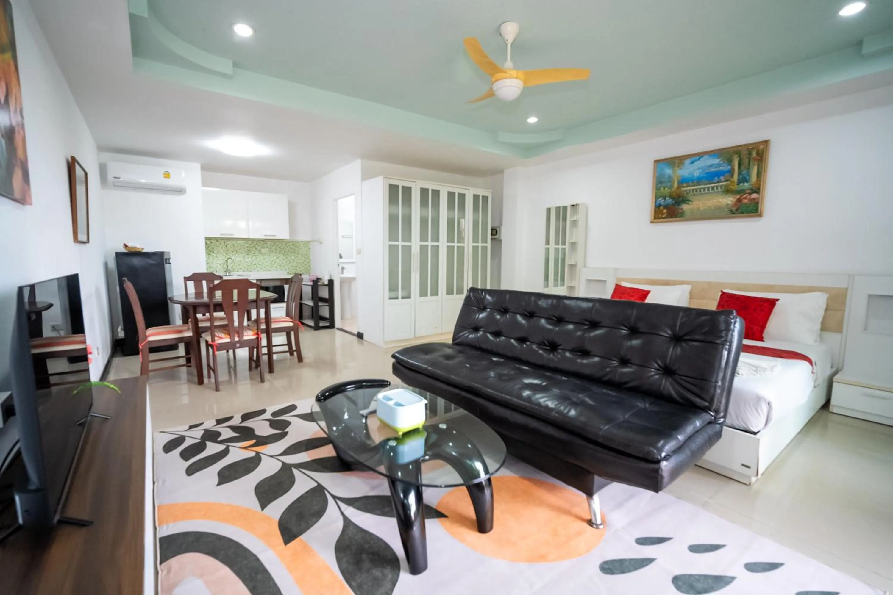 ฺBaan Waru seaview villa