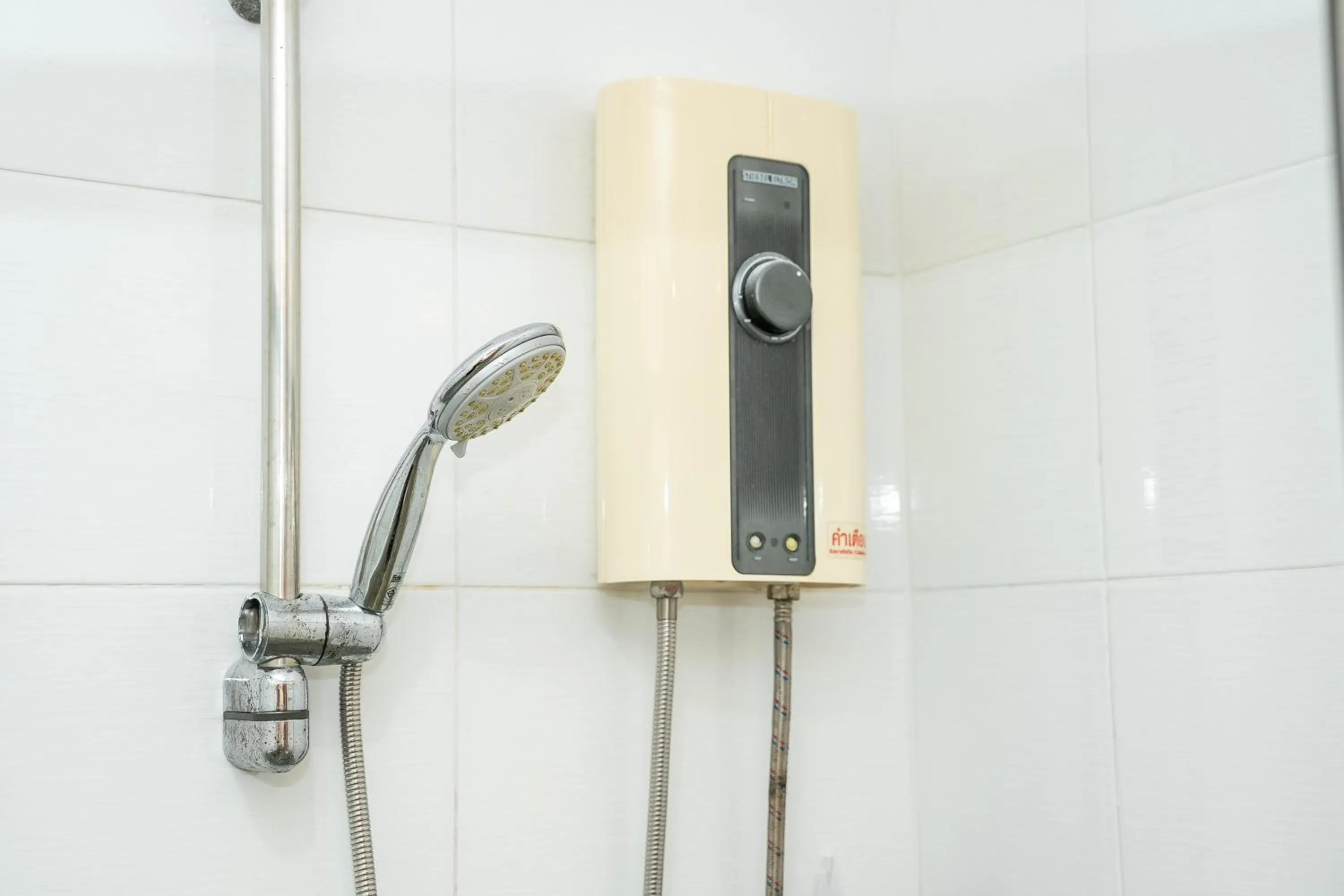 Shower in ฺBaan Waru seaview villa