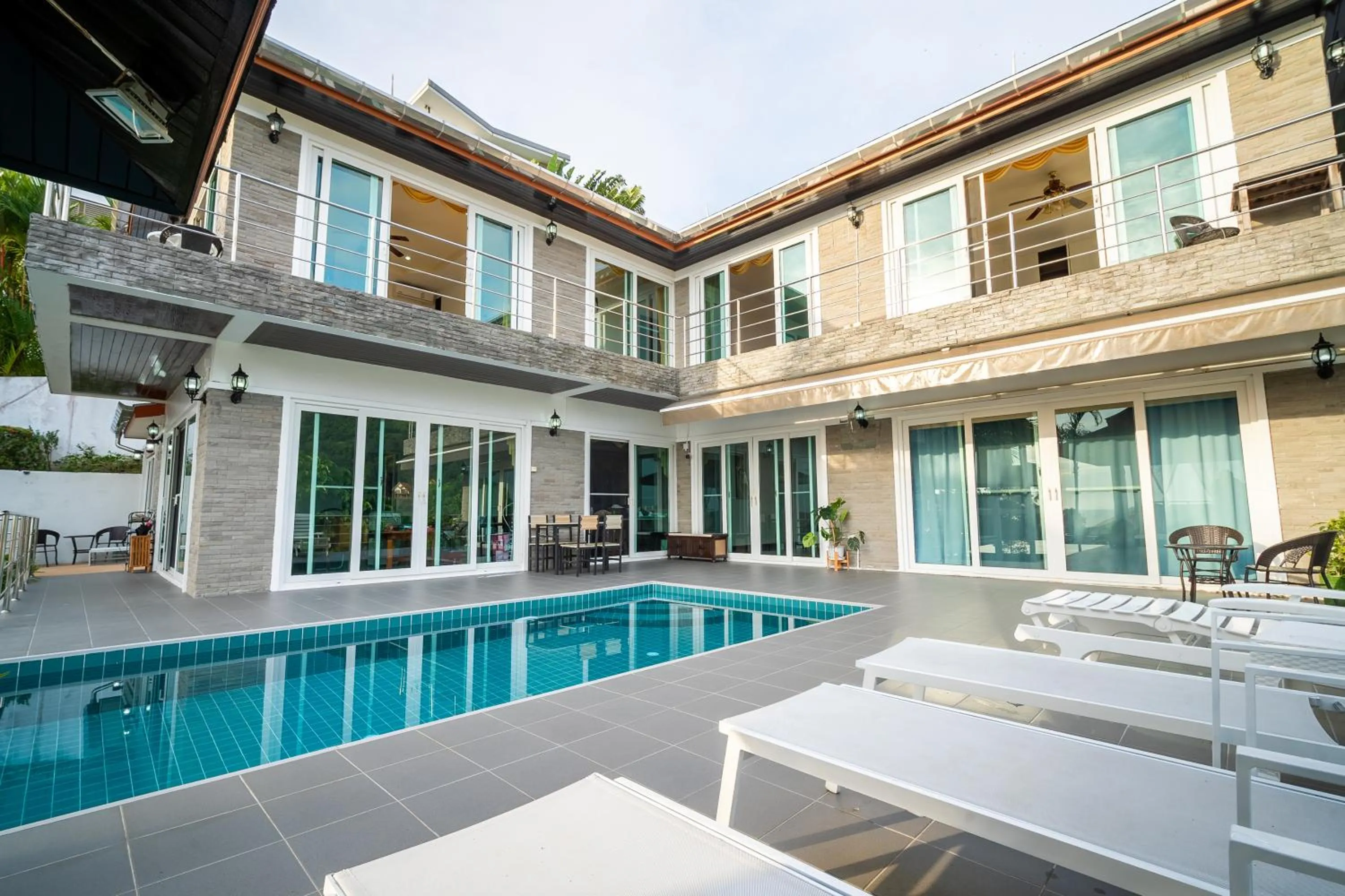 ฺBaan Waru seaview villa