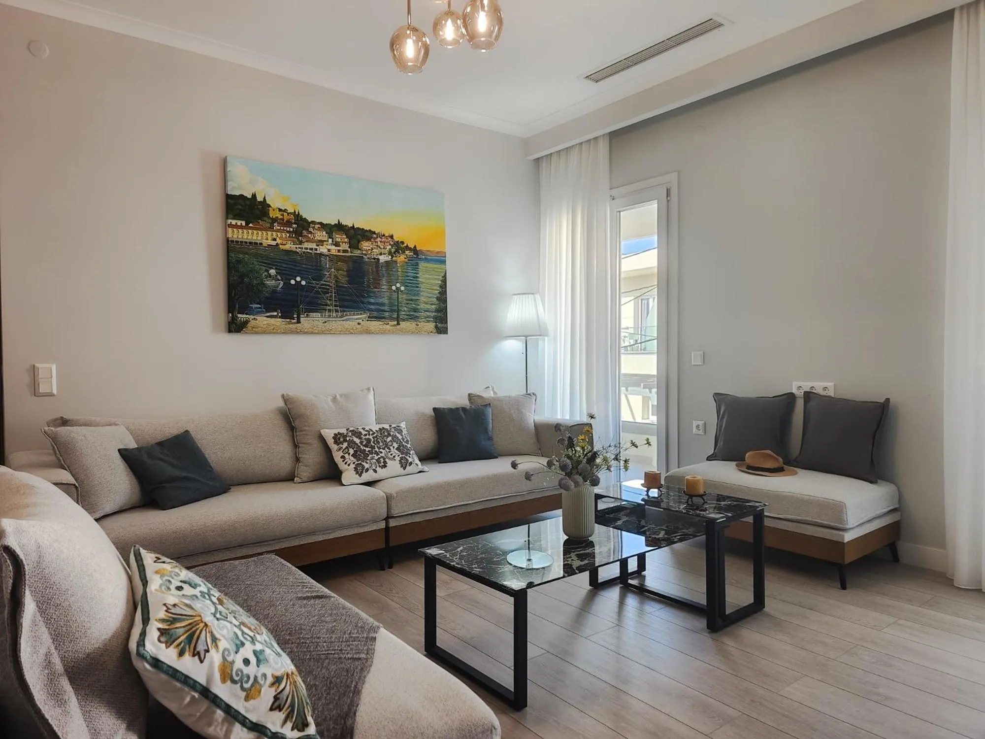 Living room in Pelagia Apartment by Kormaris