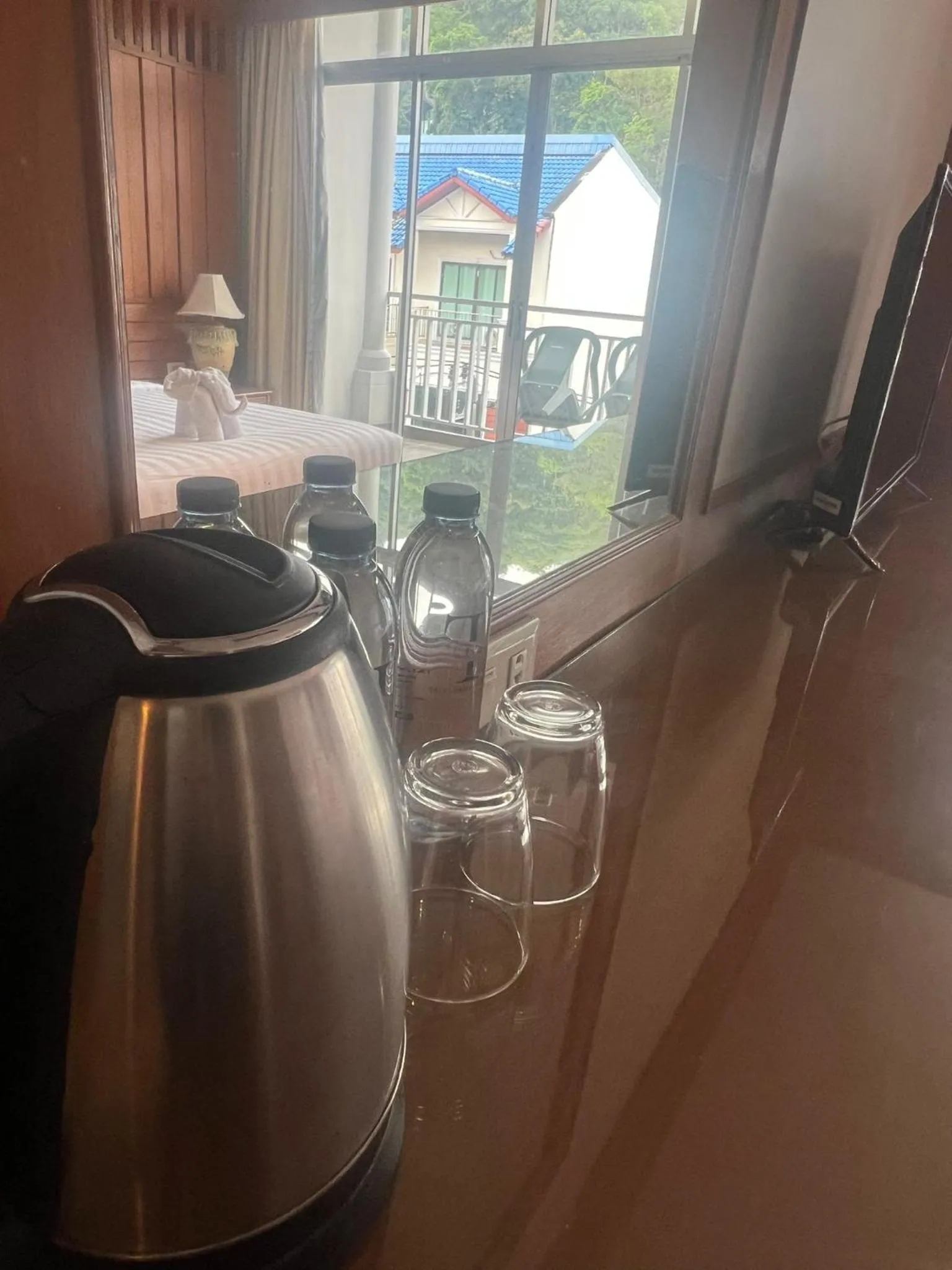 Coffee/tea facilities in Talya Patong Hotel