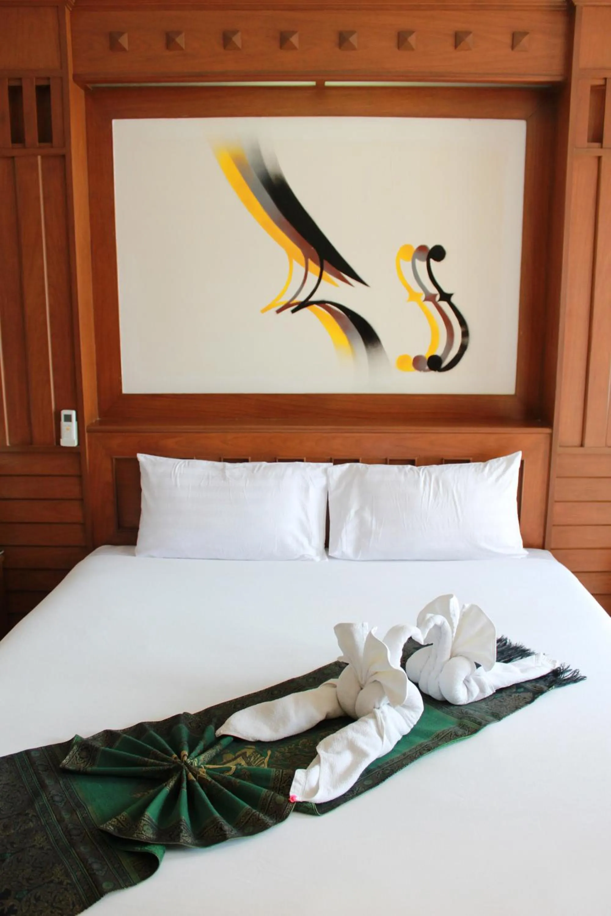 Bedroom, Bed in Talya Patong Hotel