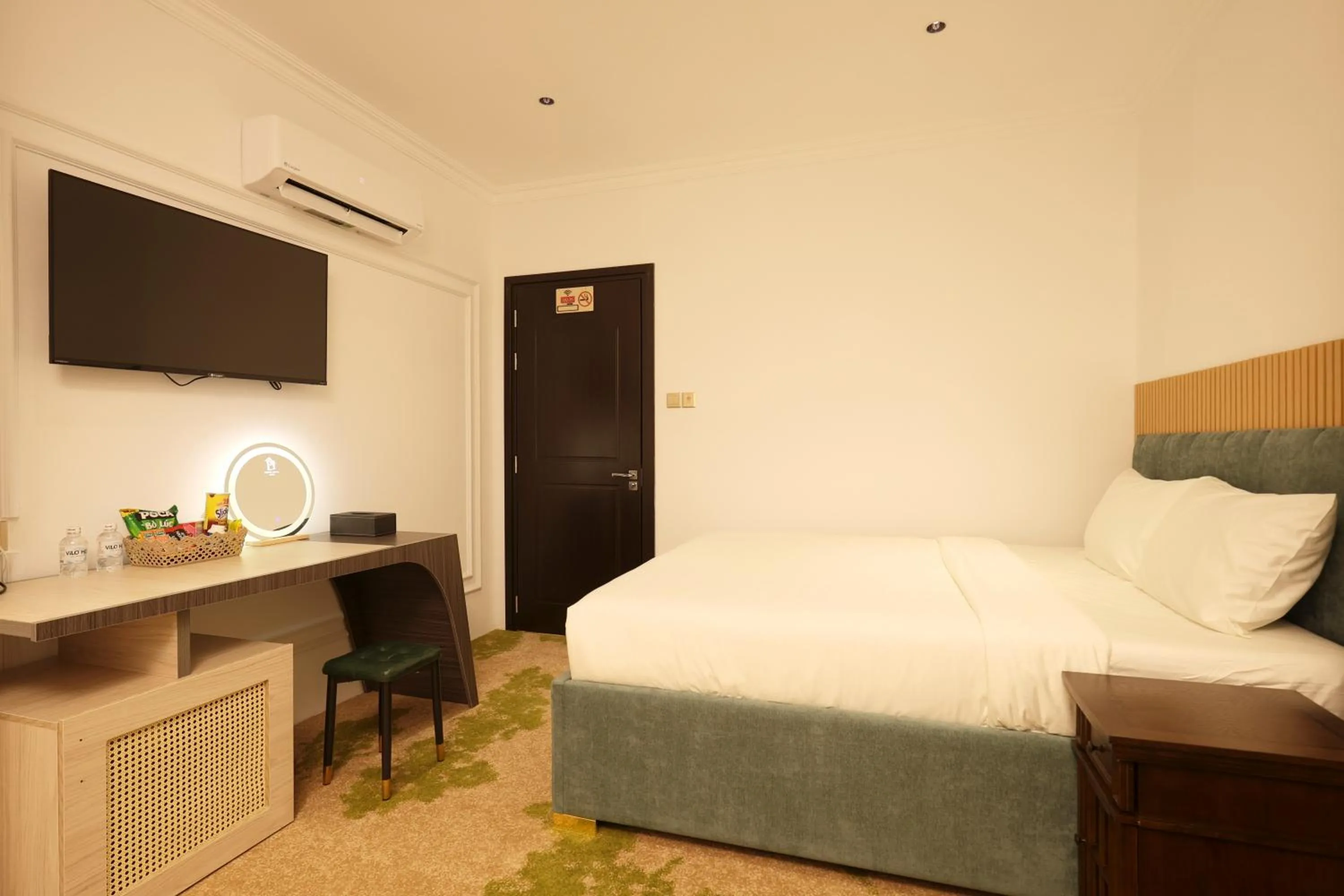 Bedroom, Bed in Phước Hưng 3 Hotel